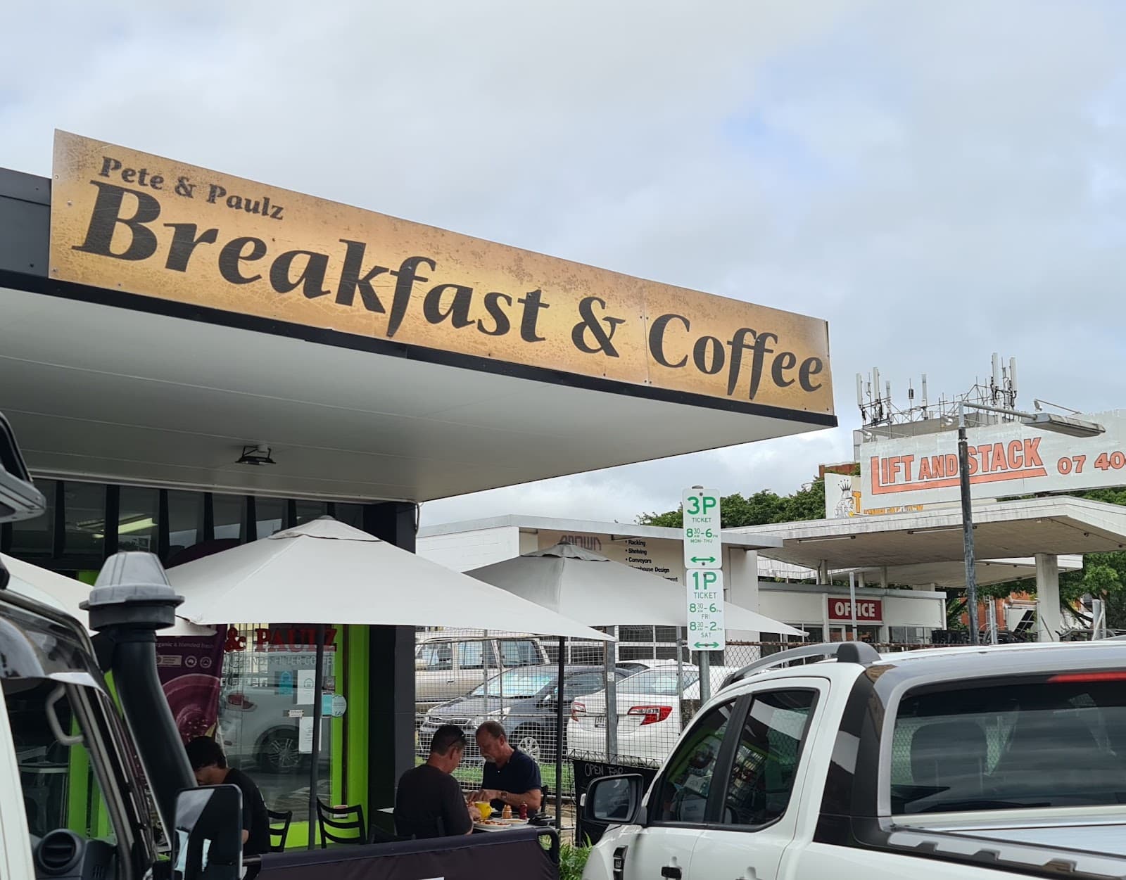 Pete & Paulz Breakfast Bar — Port Douglas, Cairns