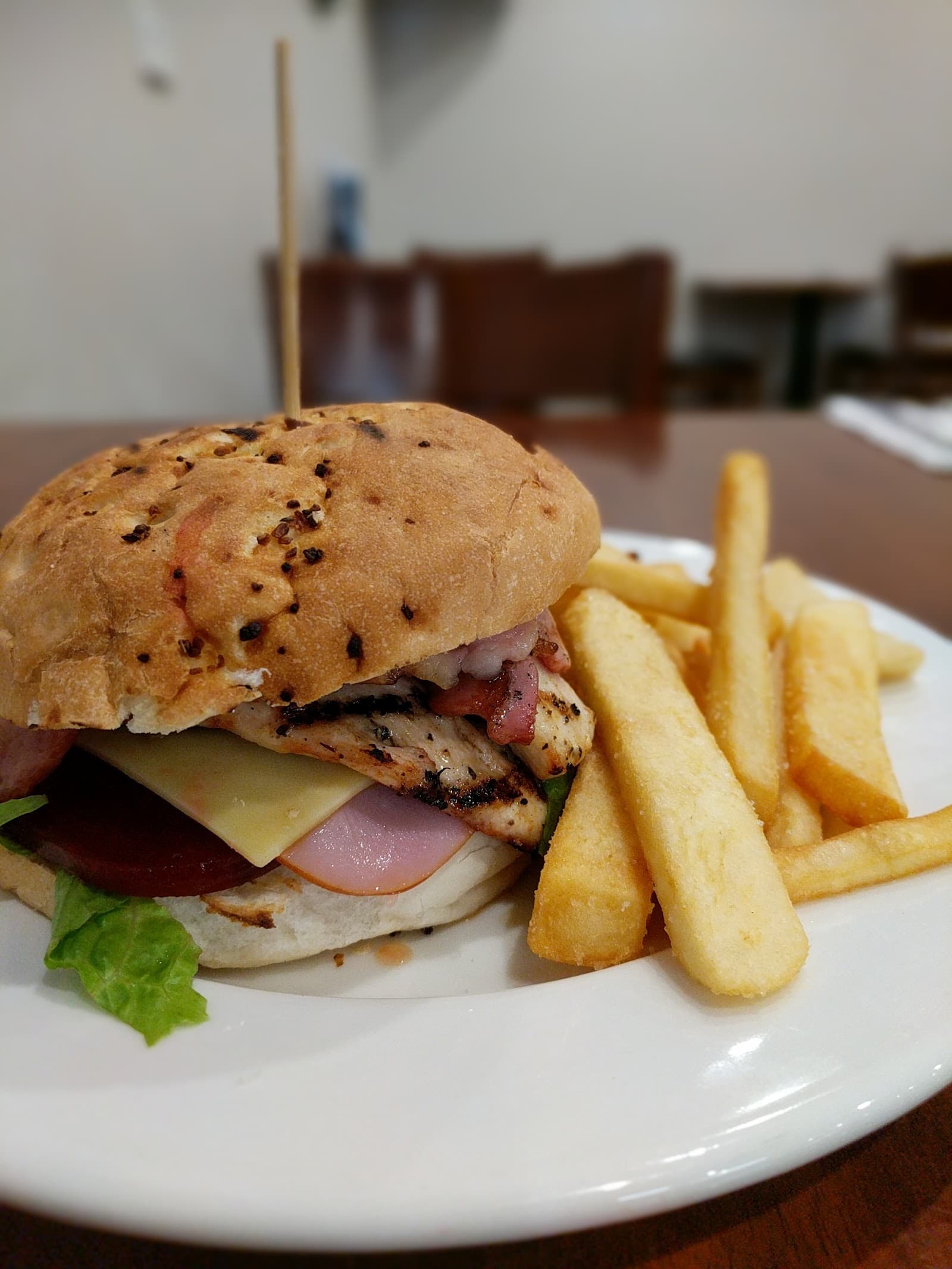 The Edge Hill Tavern — Edge Hill, Cairns
