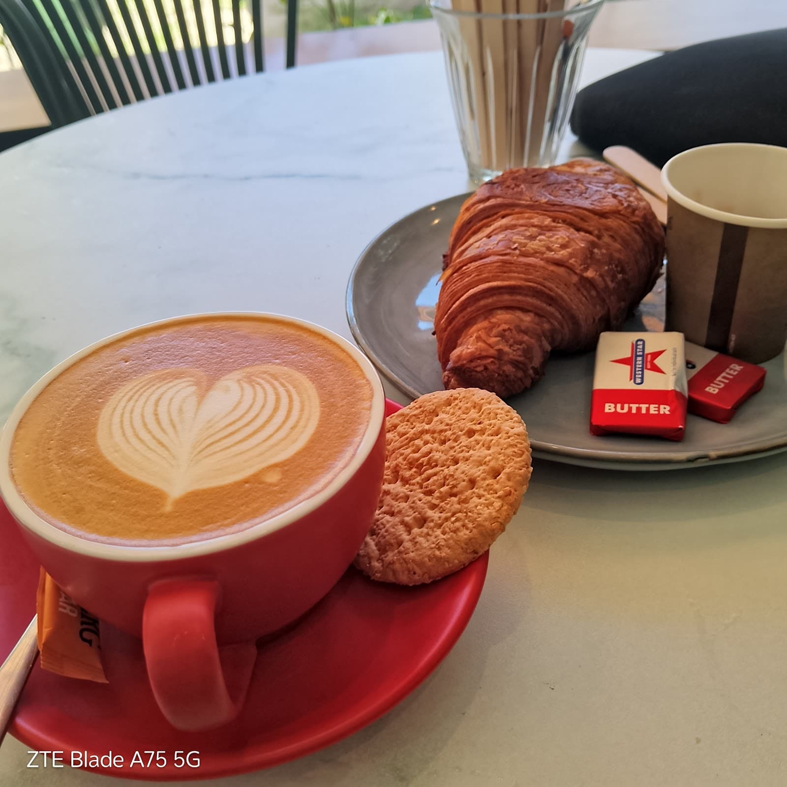 Cafe Veivers (Palm Cove) — Palm Cove, Cairns