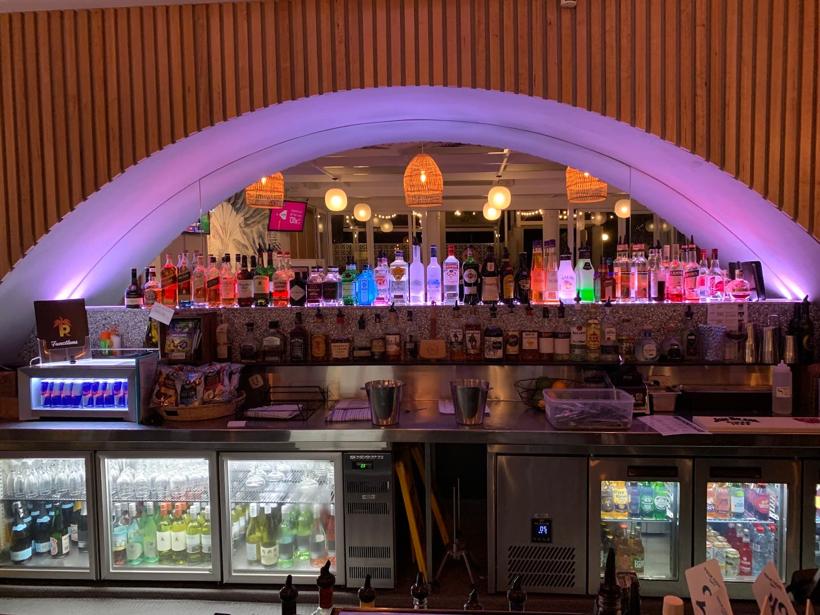 Palm Cove Tavern — Clifton Beach, Cairns