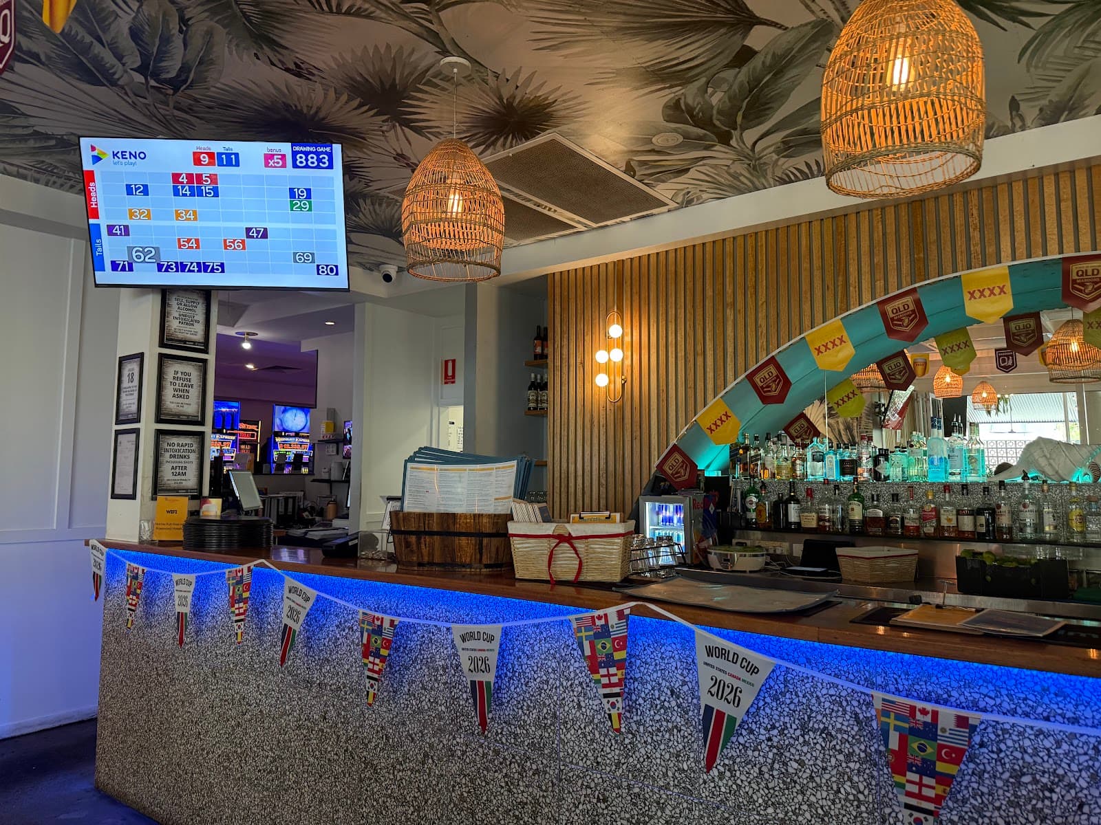 Palm Cove Tavern — Clifton Beach, Cairns