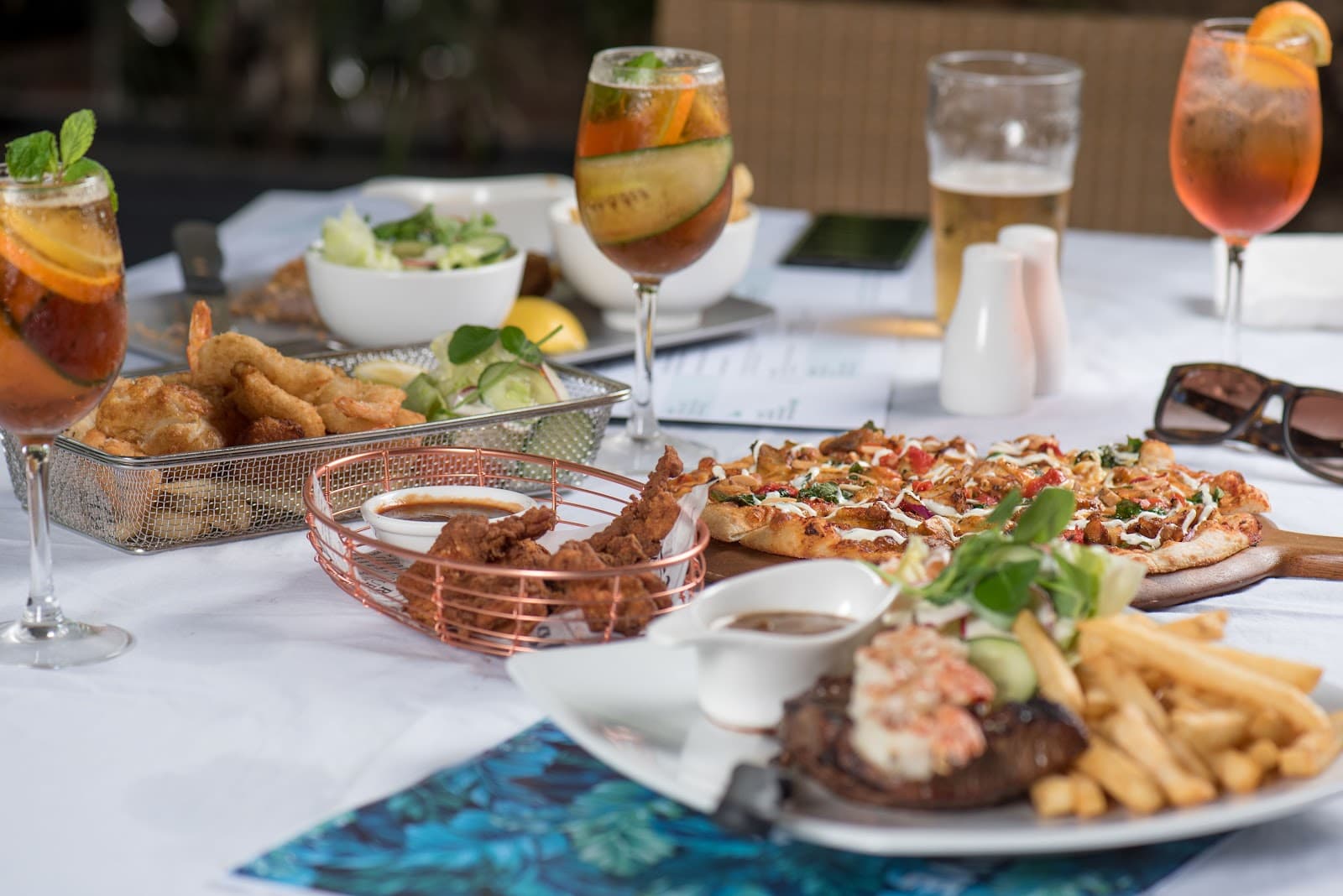 Palm Cove Tavern — Clifton Beach, Cairns