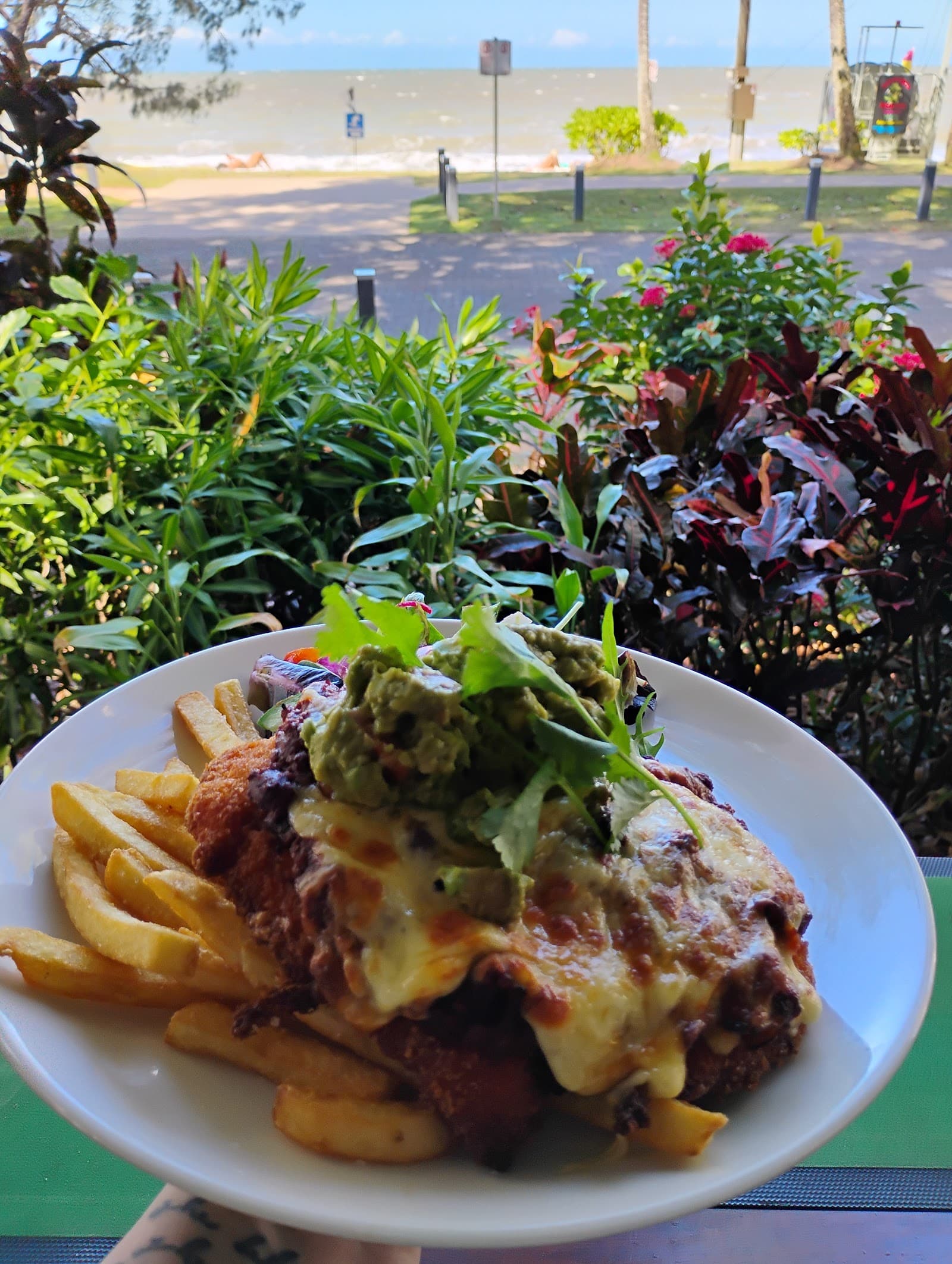 Surf Club Palm Cove — Smithfield, Cairns