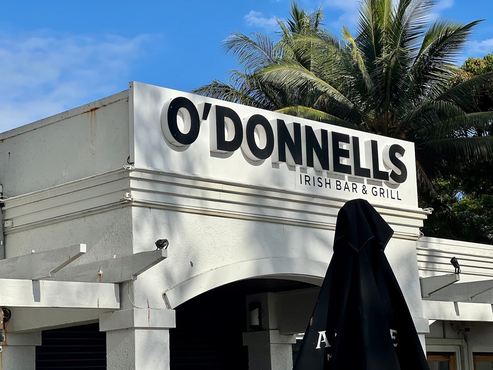 O’Donnells Irish Bar and Grill — Clifton Beach, Cairns