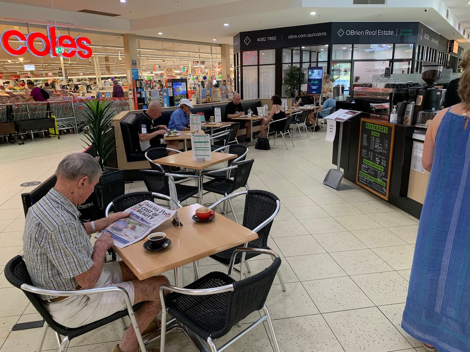 Cuppa@clifton — Clifton Beach, Cairns