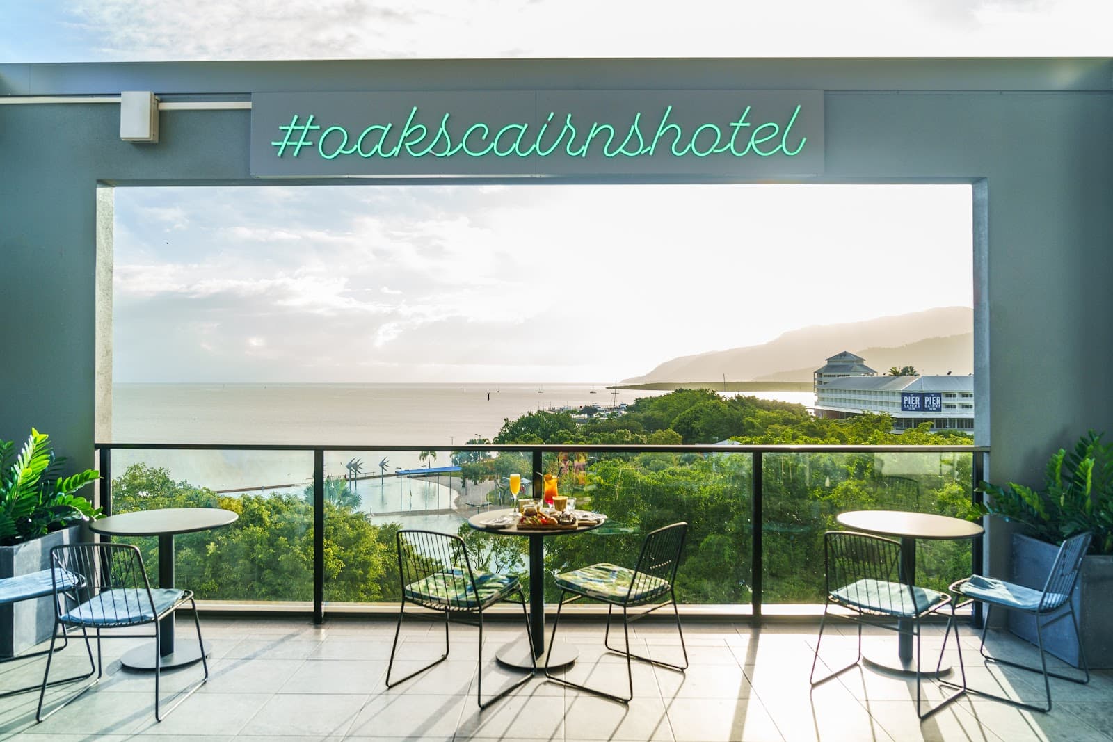 Restaurant Oak & Vine - Cairns — Cairns North, Cairns