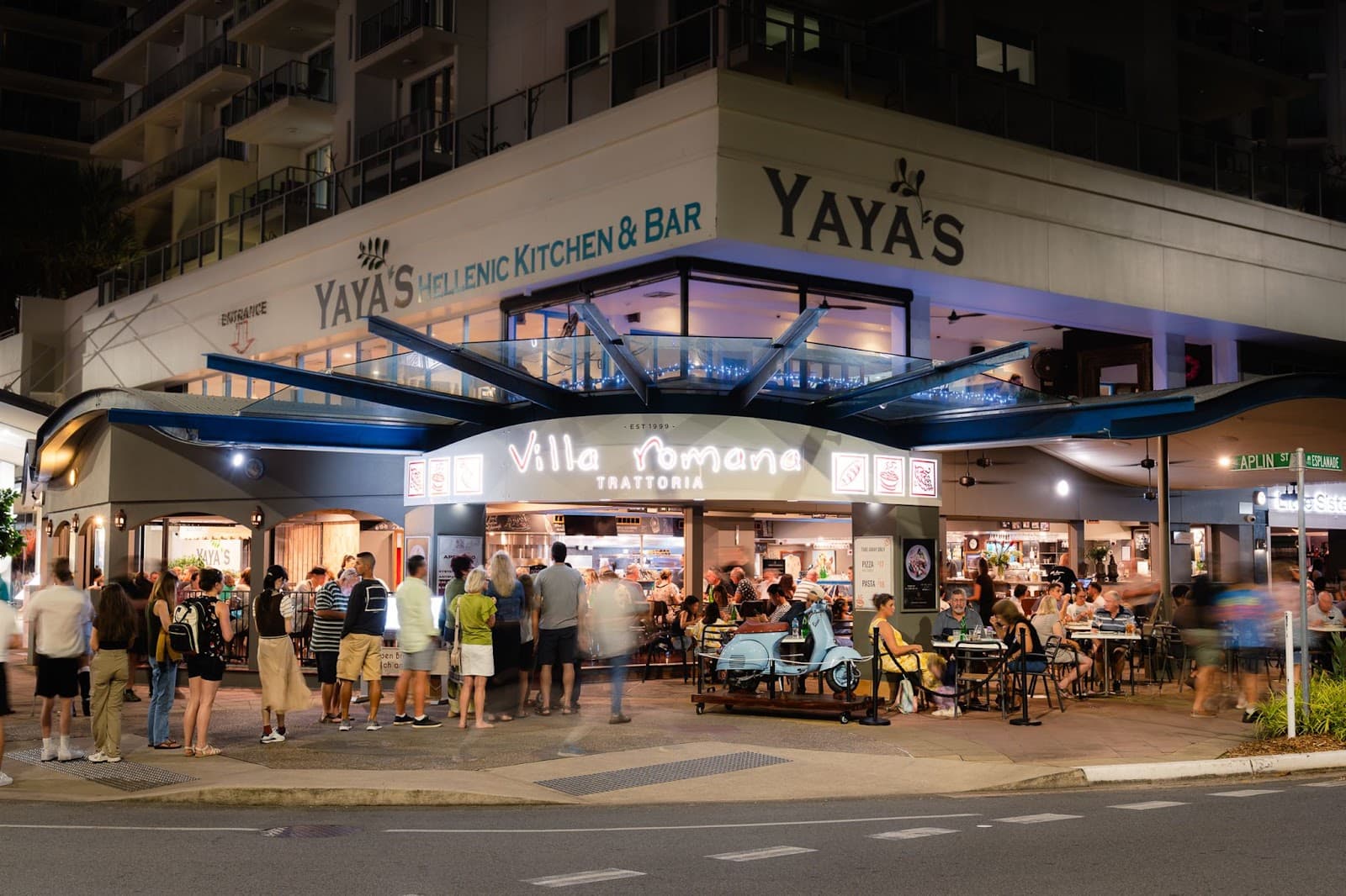 Villa Romana — Cairns North, Cairns