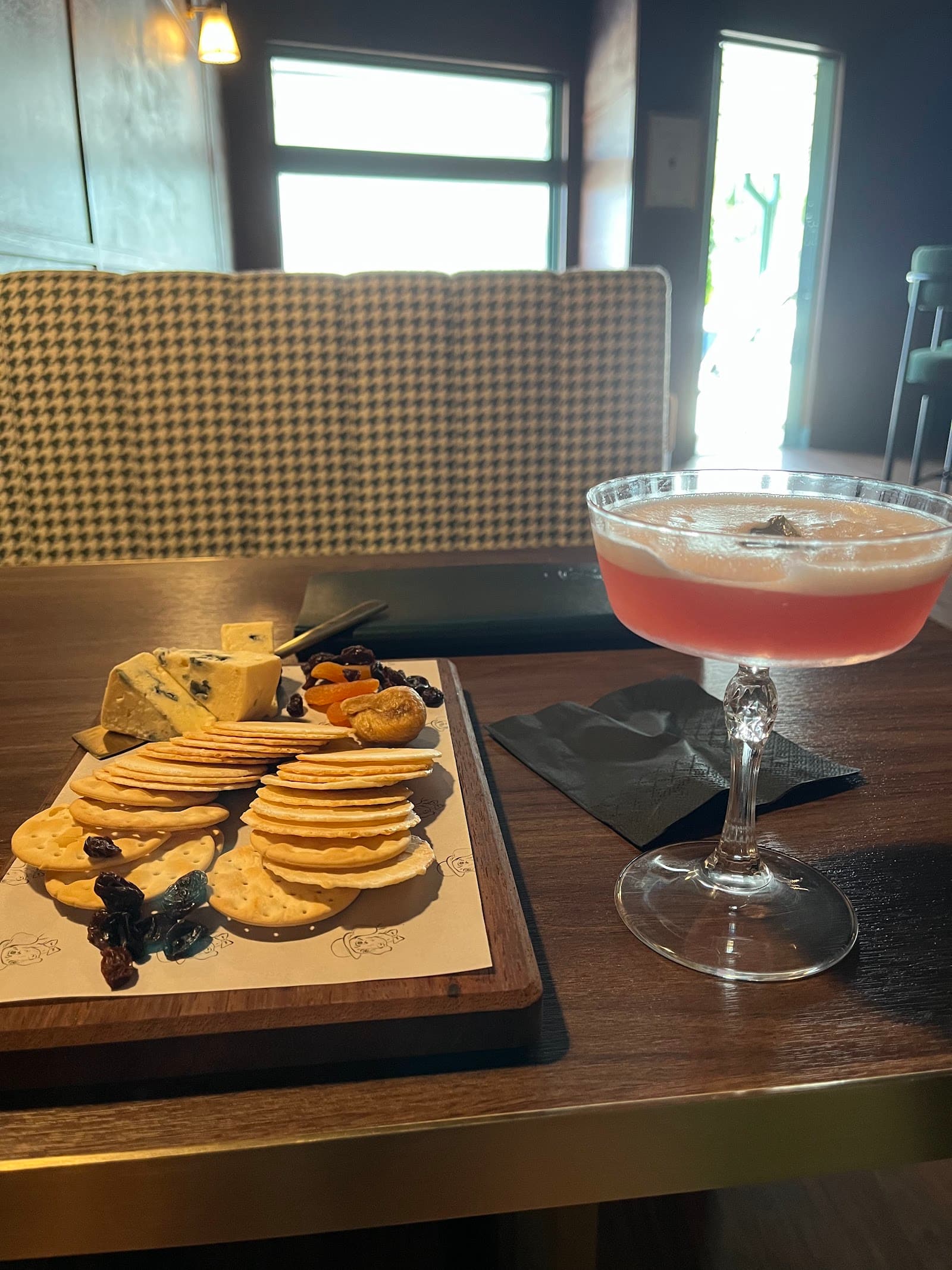 The Hound Small Bar — Edge Hill, Cairns