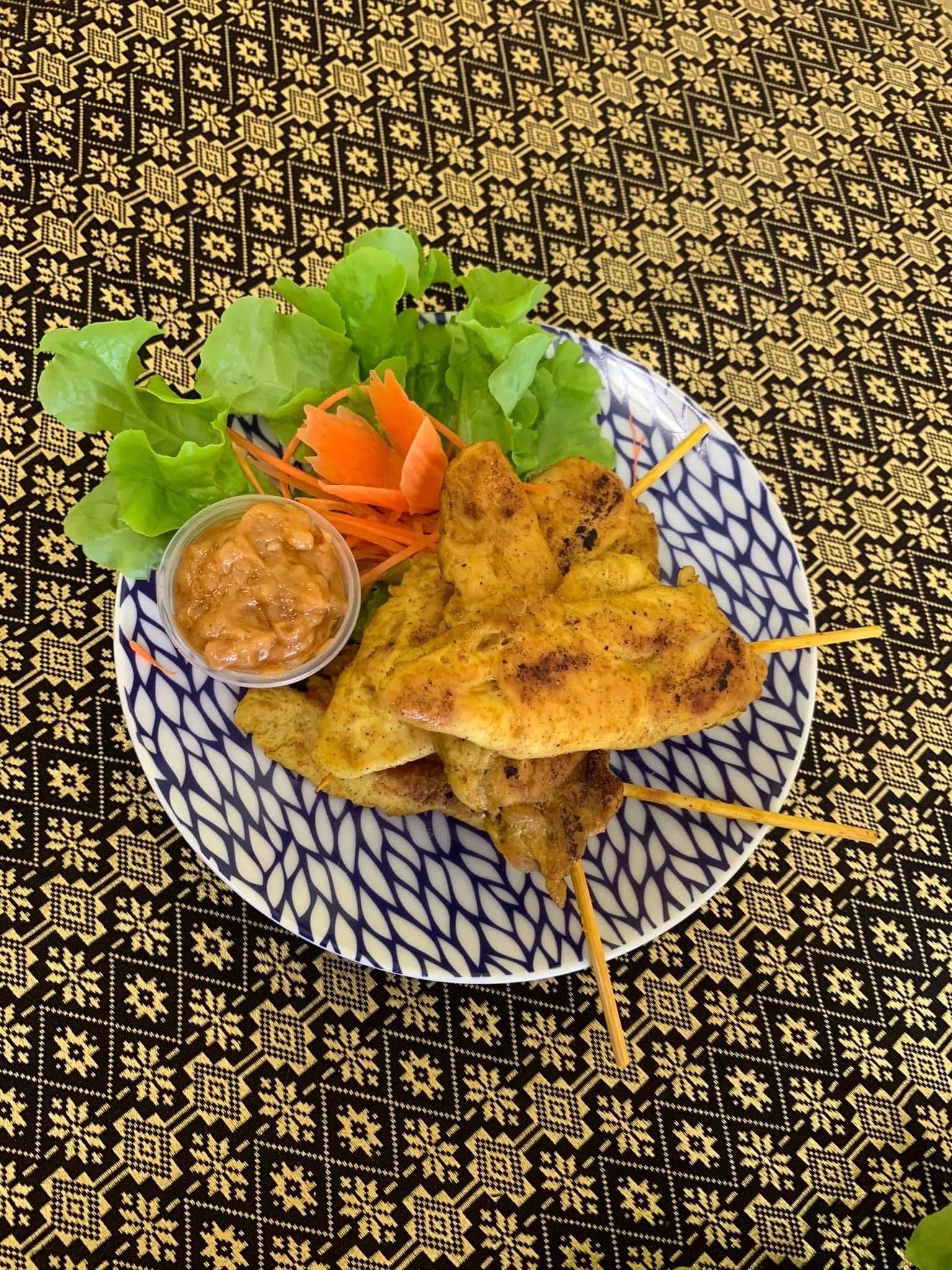 Edge Hill Thai & Laos Takeaway — Edge Hill, Cairns