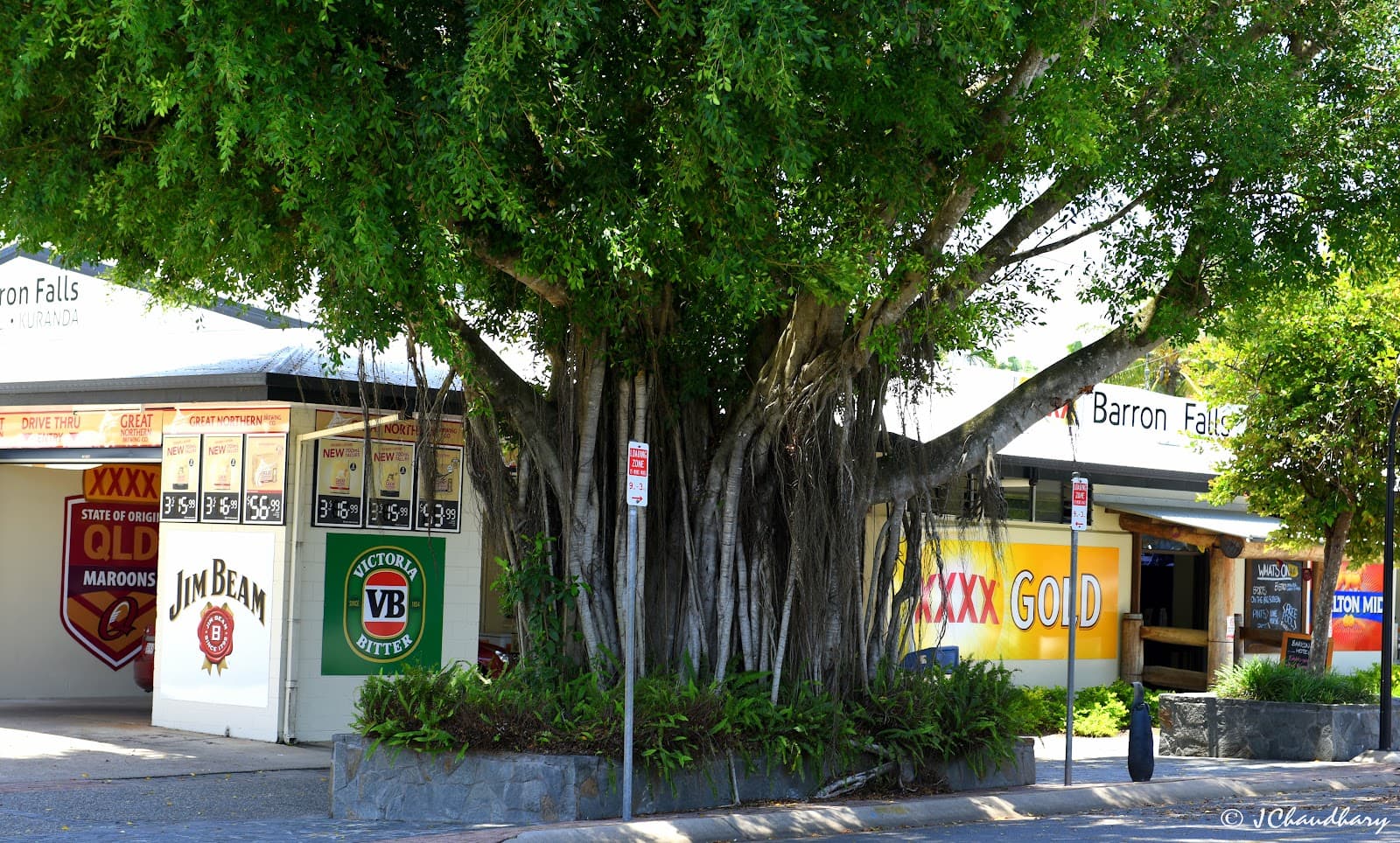 Barron Falls Hotel — Kuranda, Cairns