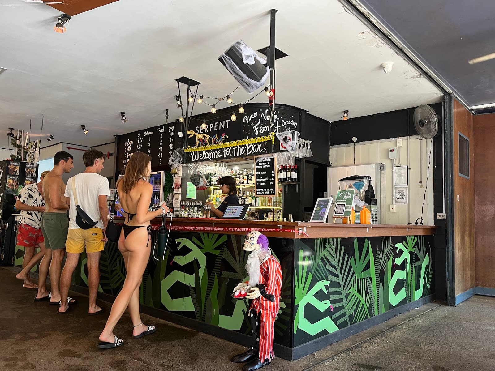 Summer Bar — Cairns North, Cairns