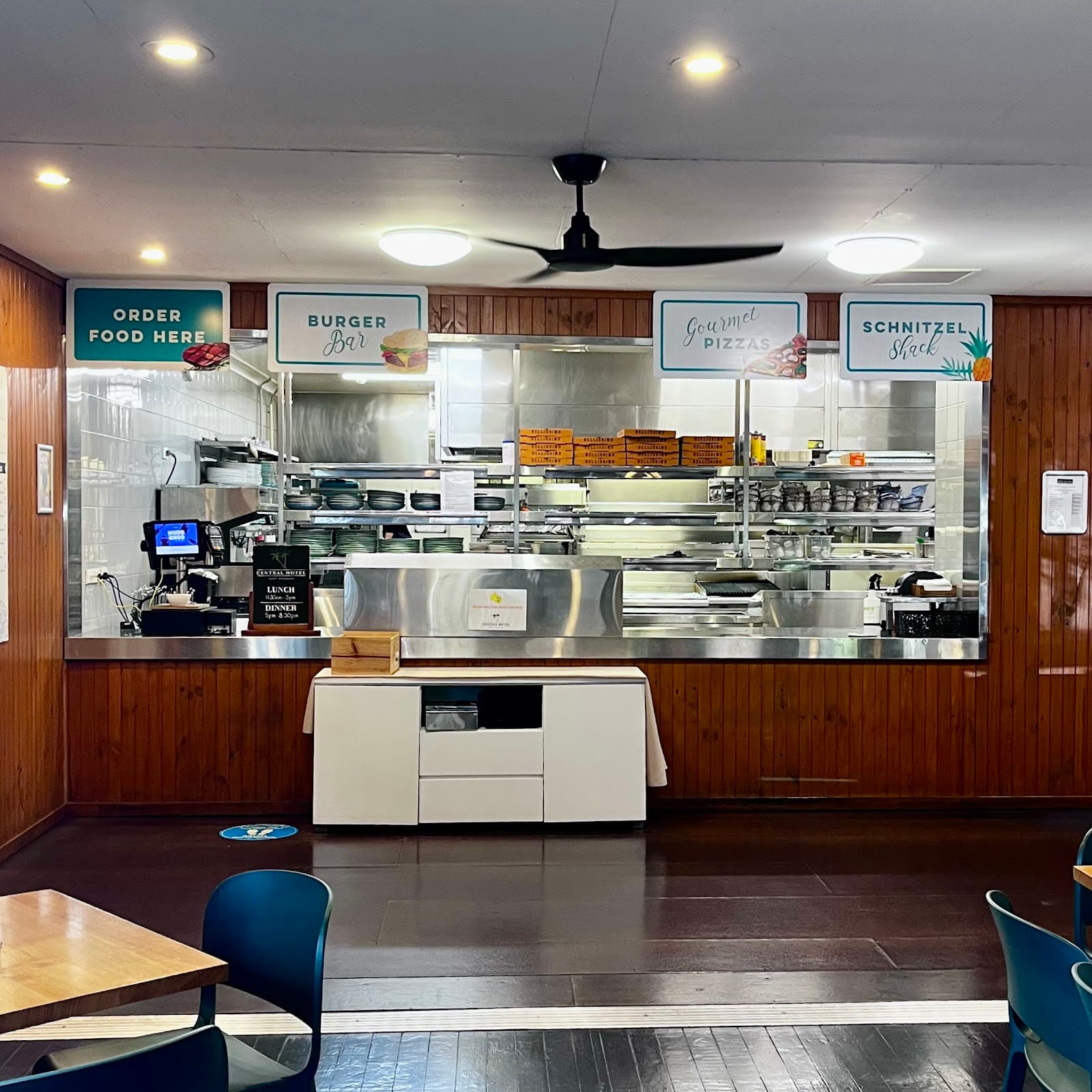 Central Hotel Port Douglas — Port Douglas, Cairns