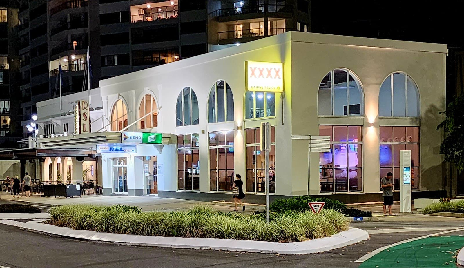 Cairns RSL Club — Cairns North, Cairns