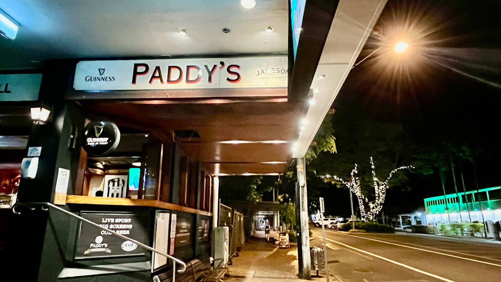 Paddy's Irish Pub & Grill — Port Douglas, Cairns