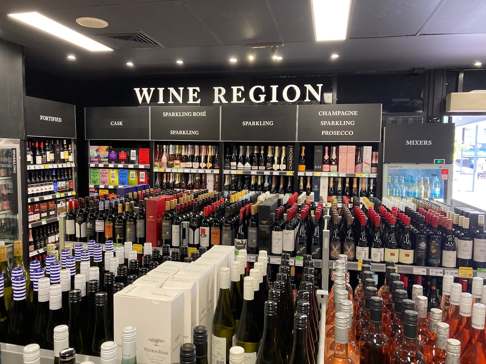 Liquorland Edge Hill Bottleshop — Edge Hill, Cairns