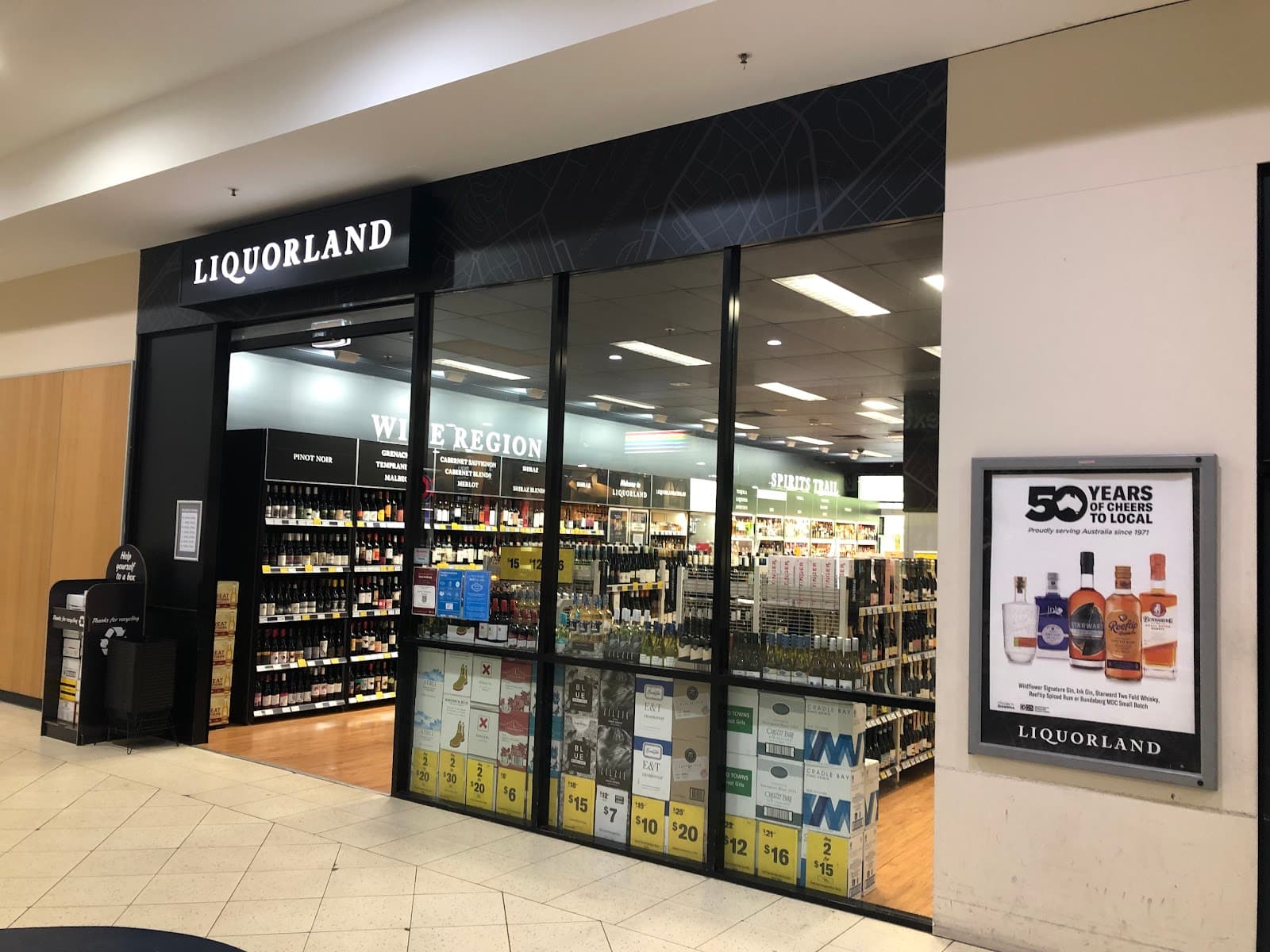 Liquorland Clifton Beach Bottleshop — Clifton Beach, Cairns