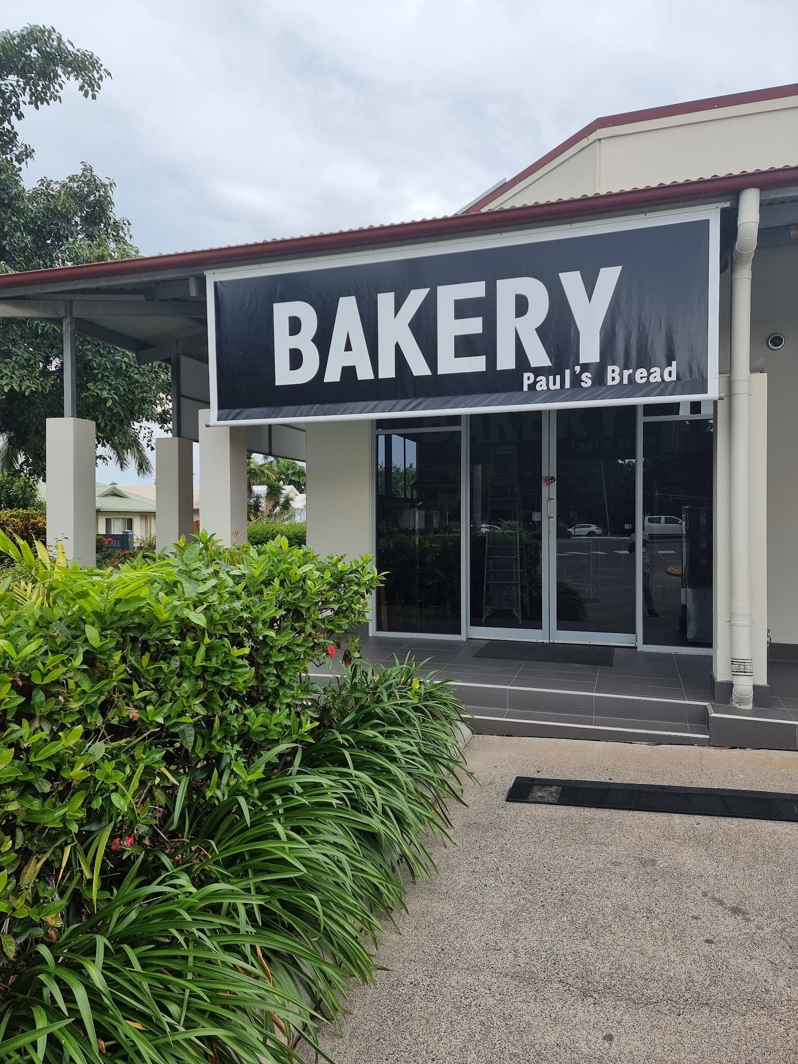Paul's Bread — Holloways Beach, Cairns