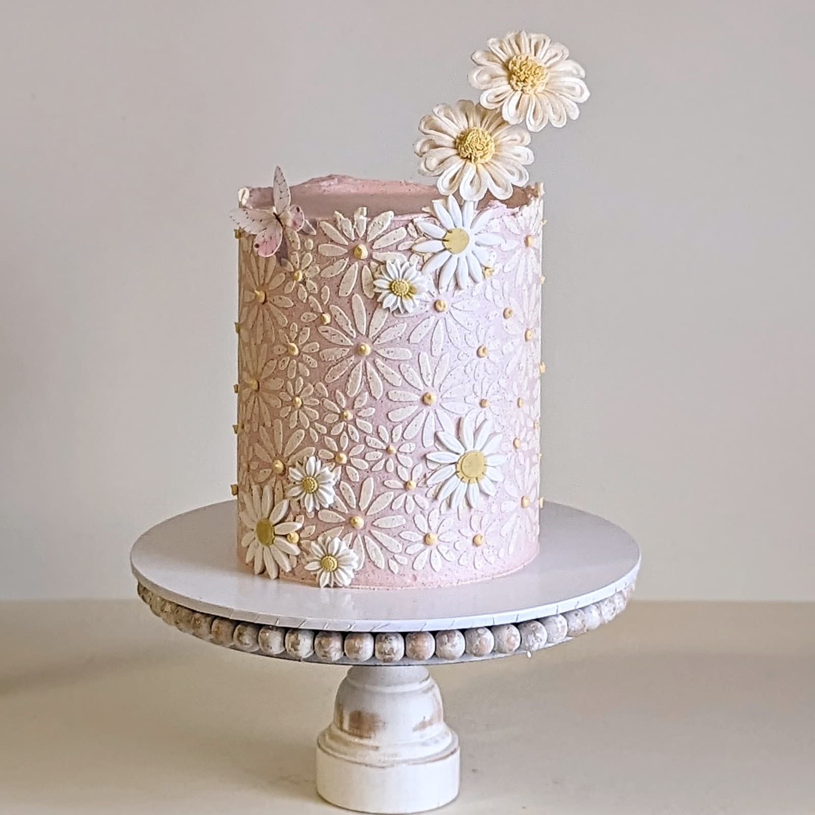 Loveleighs Cakery — Holloways Beach, Cairns