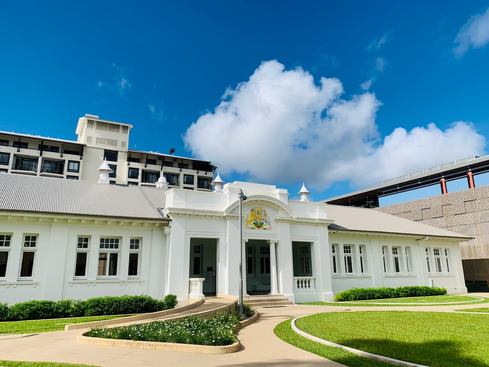 Cairns Art Gallery, Court House Building — Smithfield, Cairns
