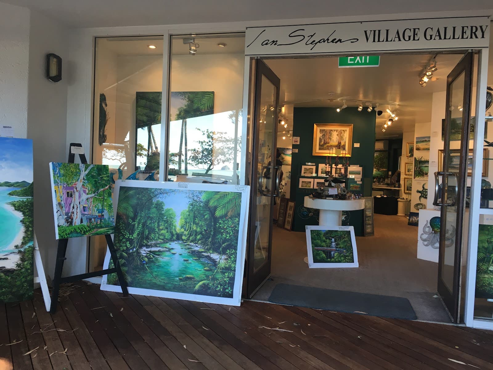 Ian Stephens Art Gallery - Palm Cove — Clifton Beach, Cairns