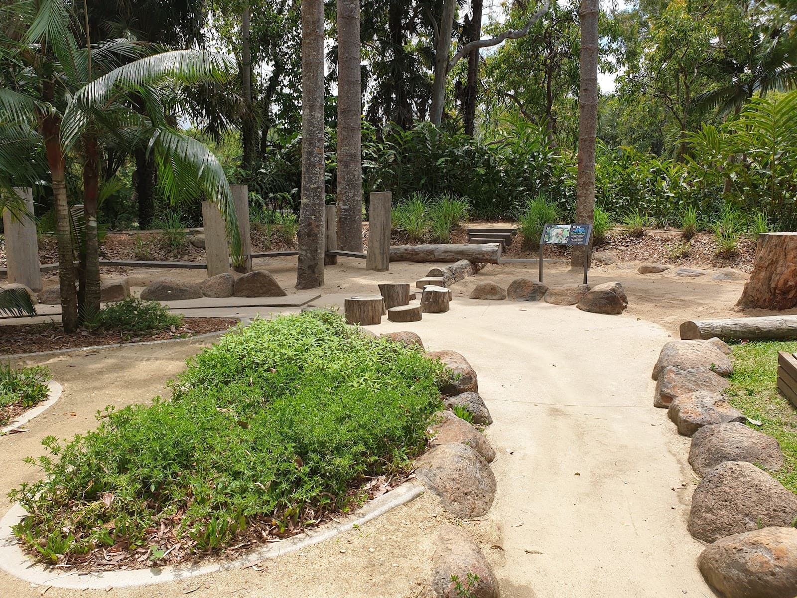 Centenary Lakes Nature Play Space — Edge Hill, Cairns