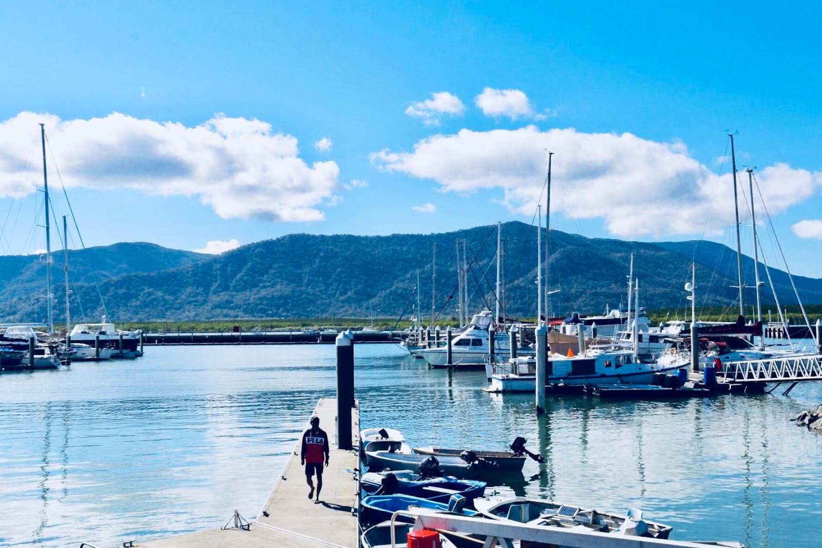 Cairns harbor scenic walkway — Cairns City, Cairns