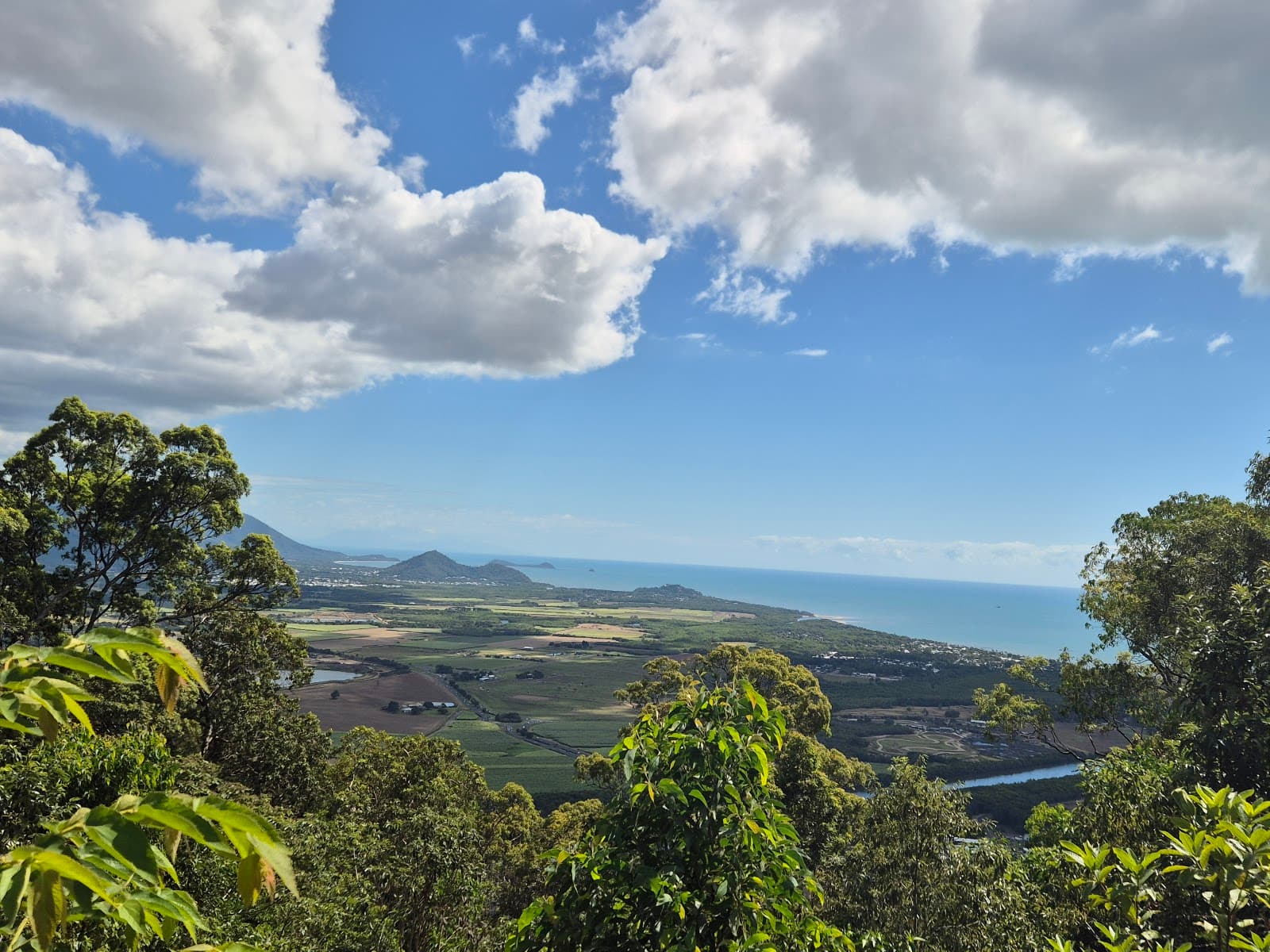 Blue Arrow Circuit Aeroglen Lookout — Edge Hill, Cairns