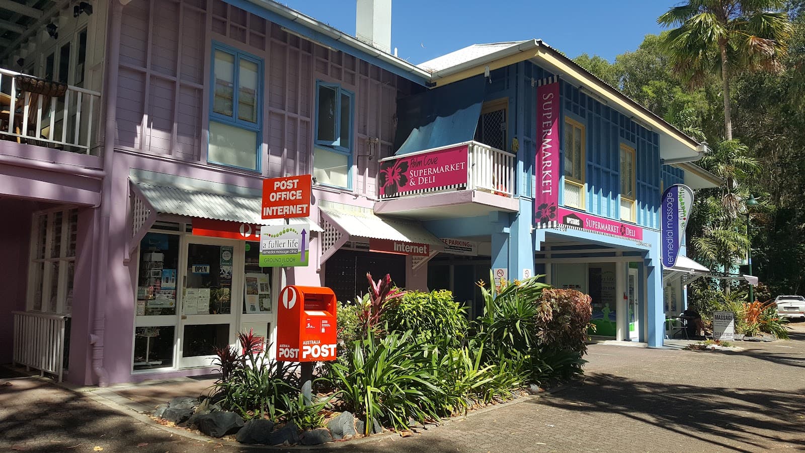 Palm Cove Shopping Village — Holloways Beach, Cairns