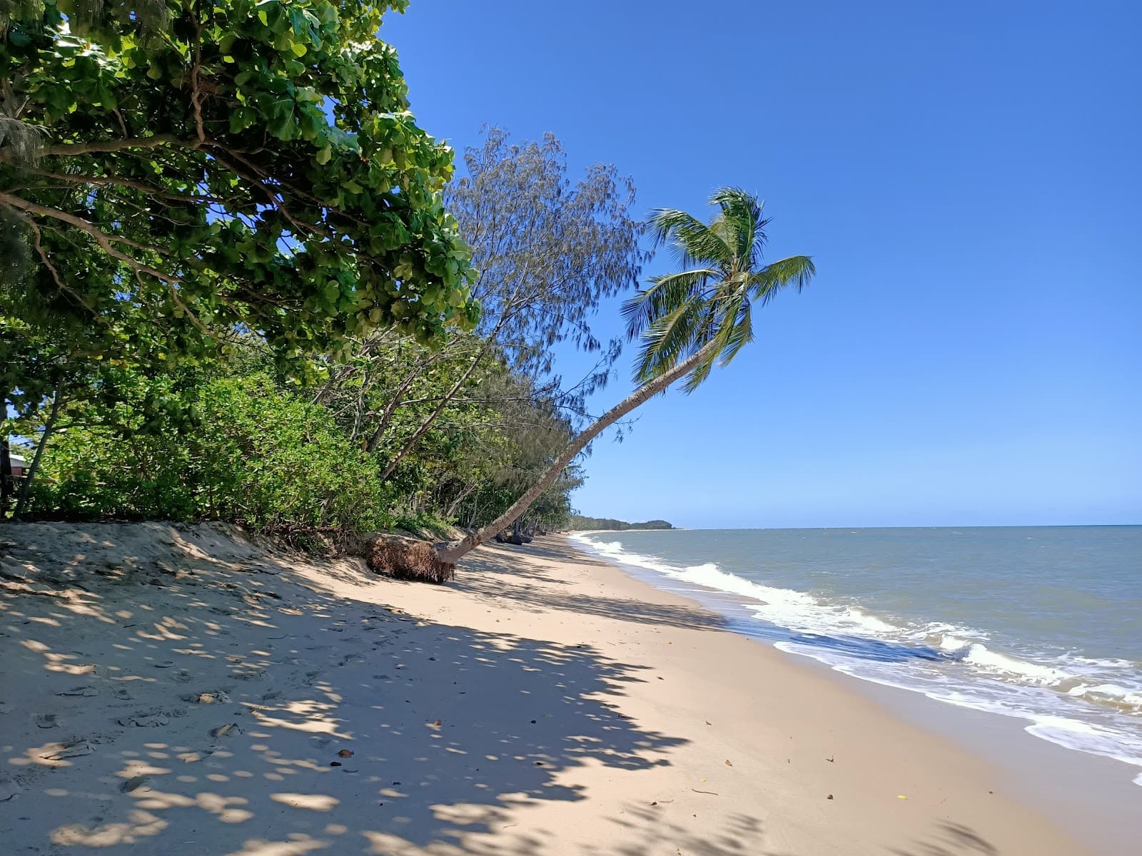 Holloways Beach — Holloways Beach, Cairns