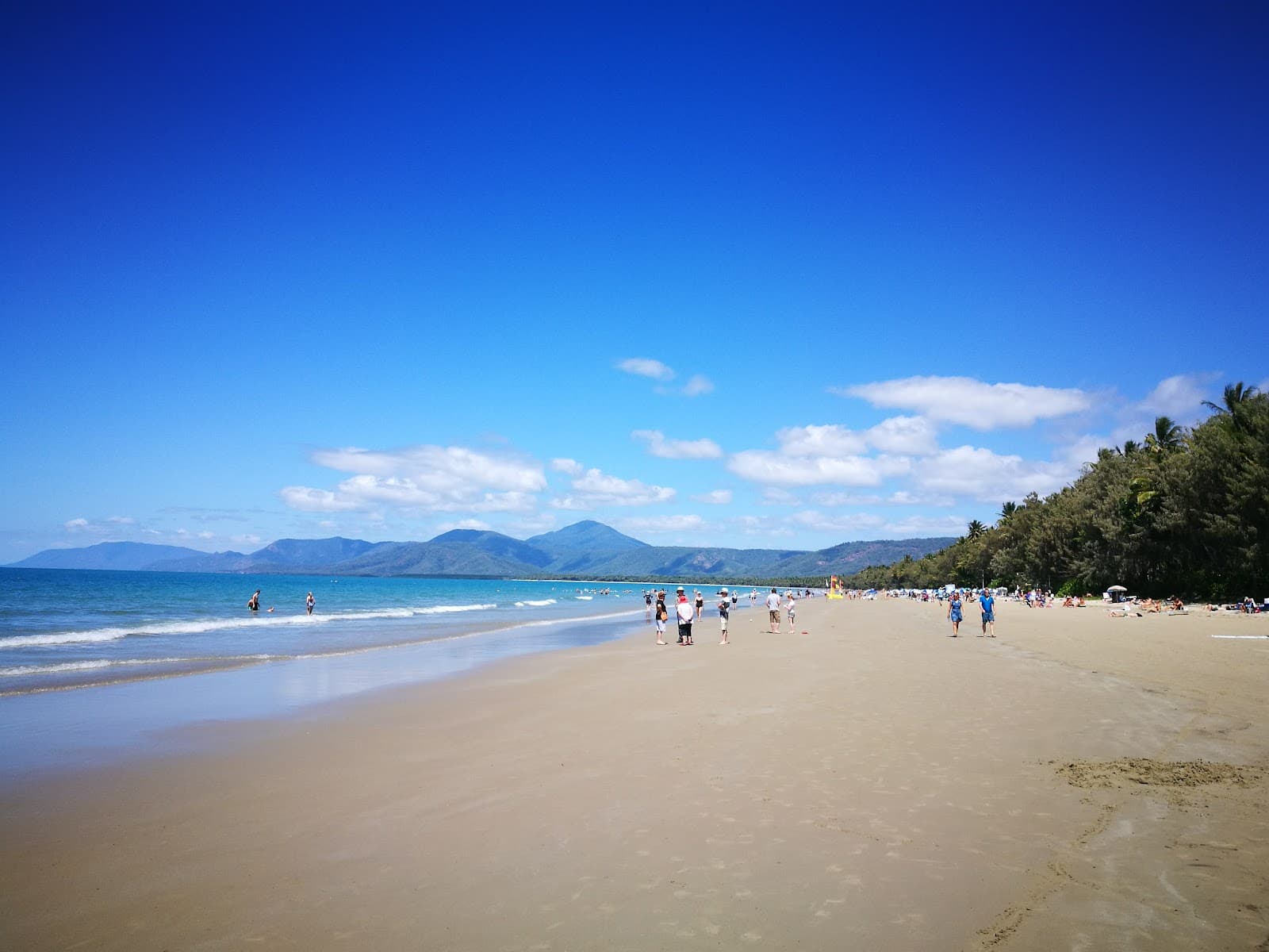 Four Mile Beach, Port Douglas — Port Douglas, Cairns