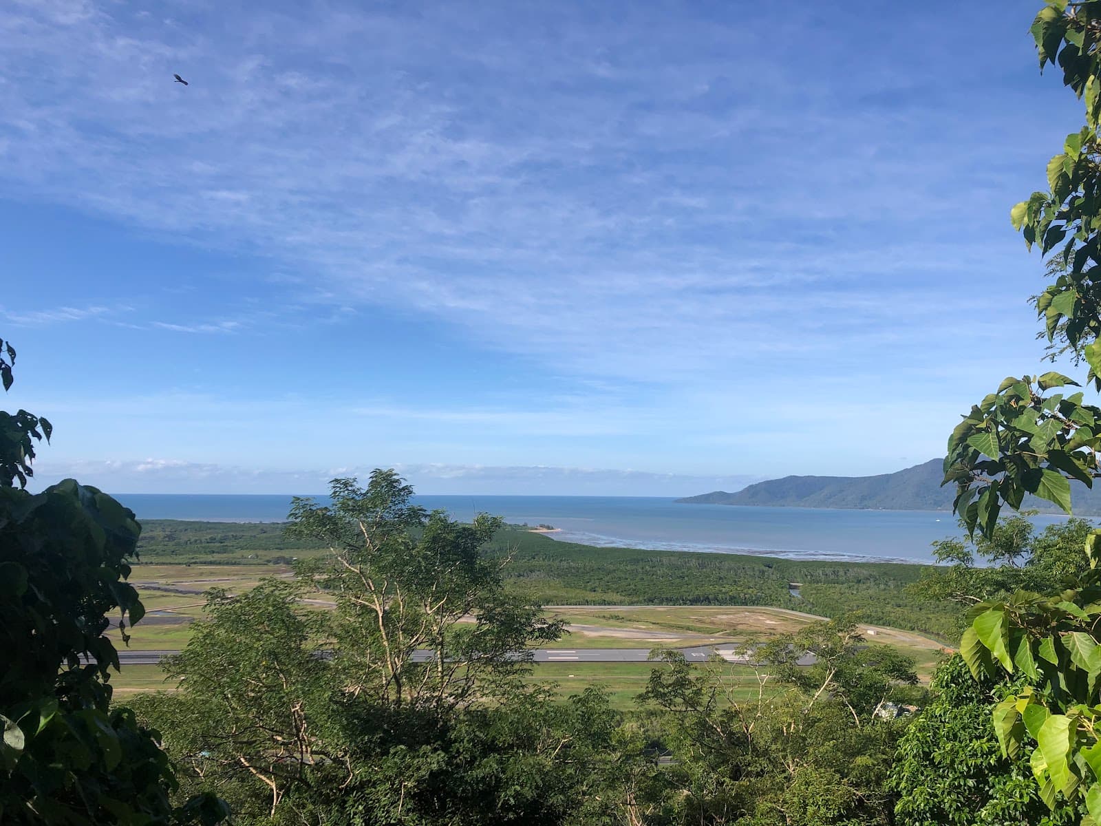 Yellow Arrow Walking Track — Smithfield, Cairns