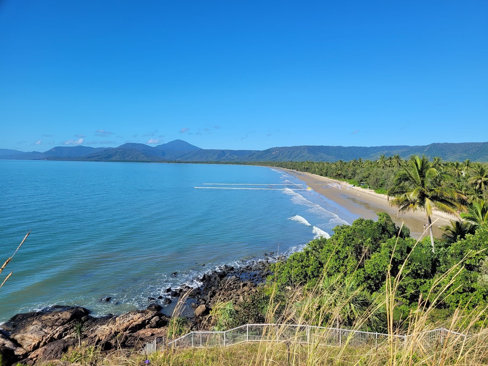 Four Mile Beach Cliff Walk Port Douglas — Port Douglas, Cairns