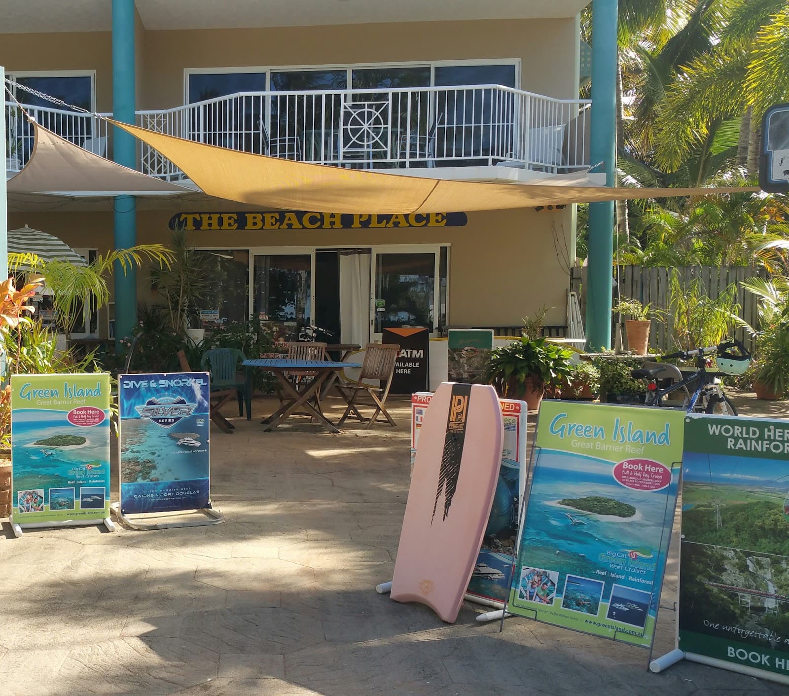 The Beach Place — Holloways Beach, Cairns