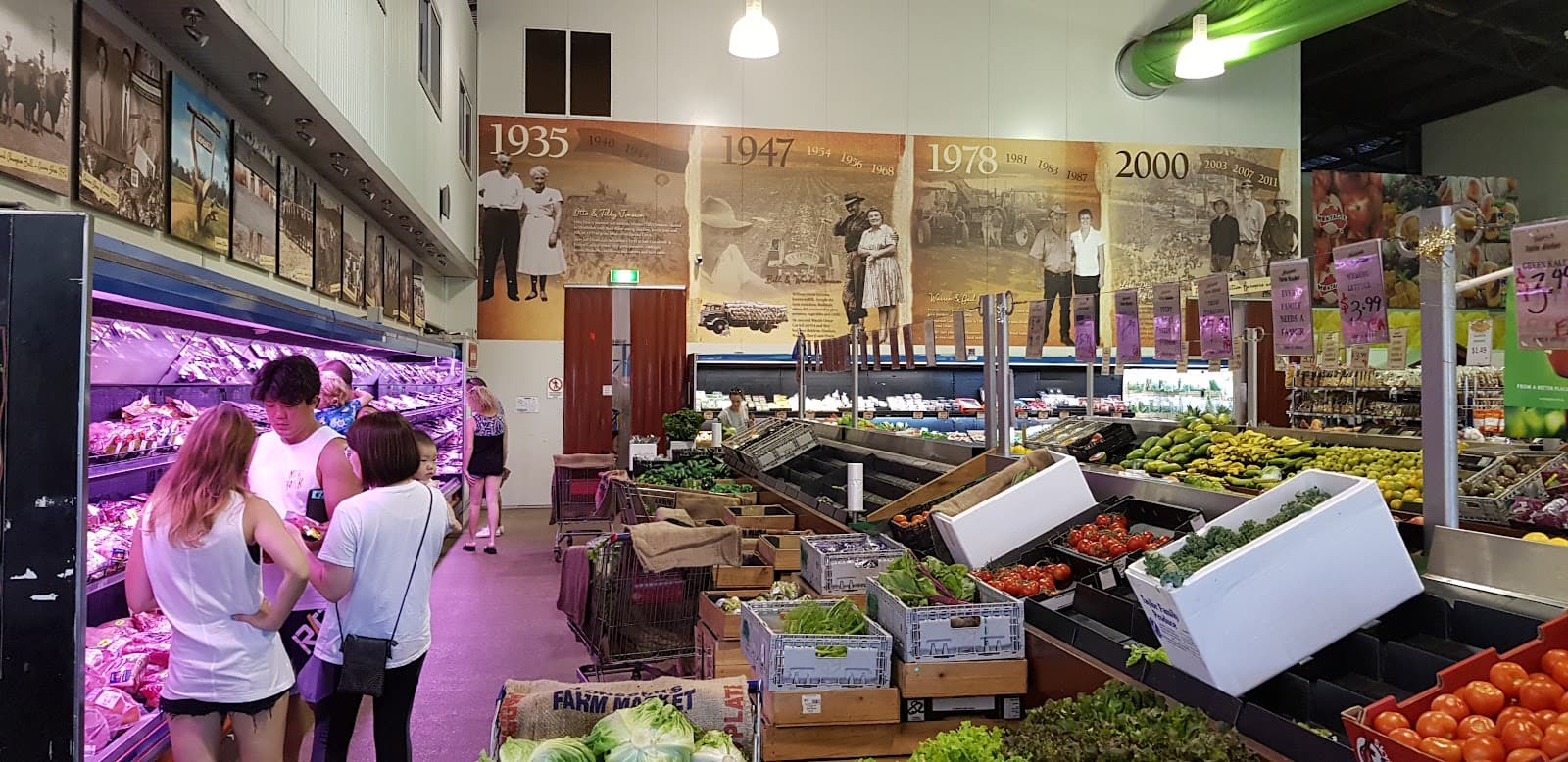 Jonsson's Farm Market — Smithfield, Cairns