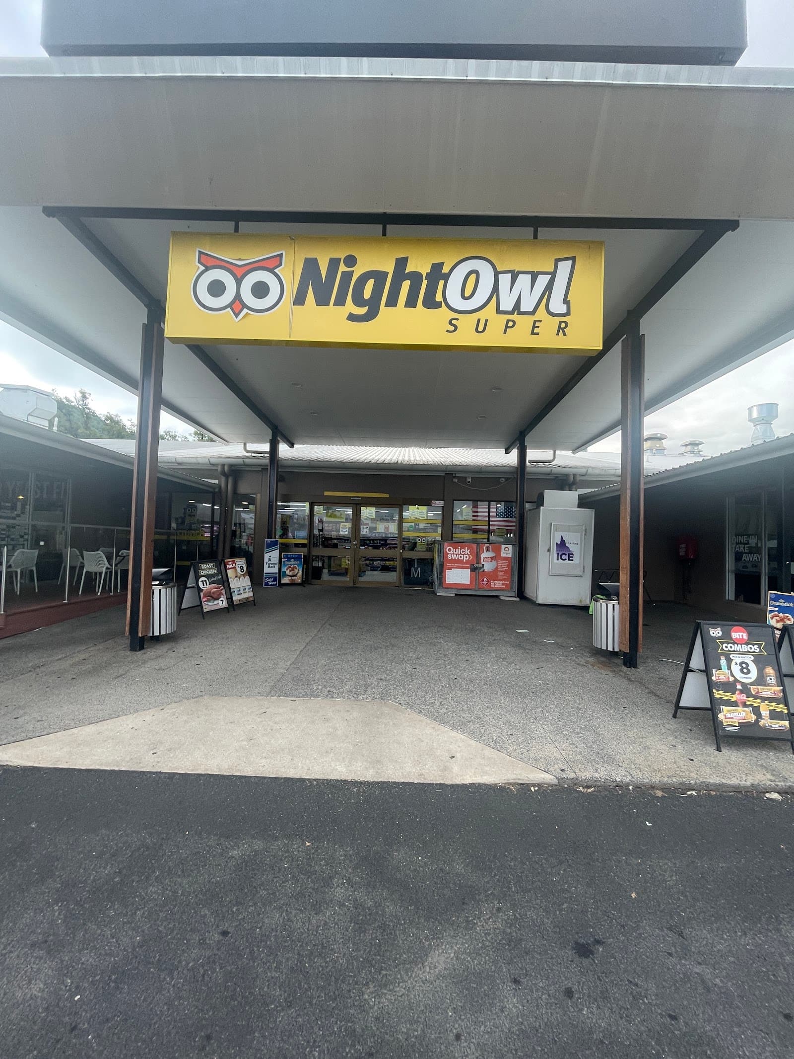 NightOwl Convenience — Trinity Beach, Cairns