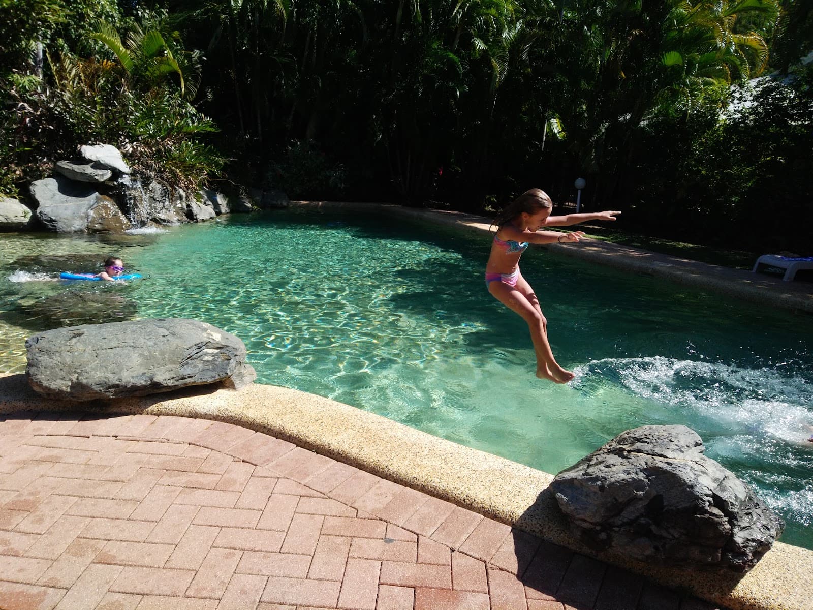 Port Douglas Plantation Resort & Licensed Bar & Cafe — Port Douglas, Cairns
