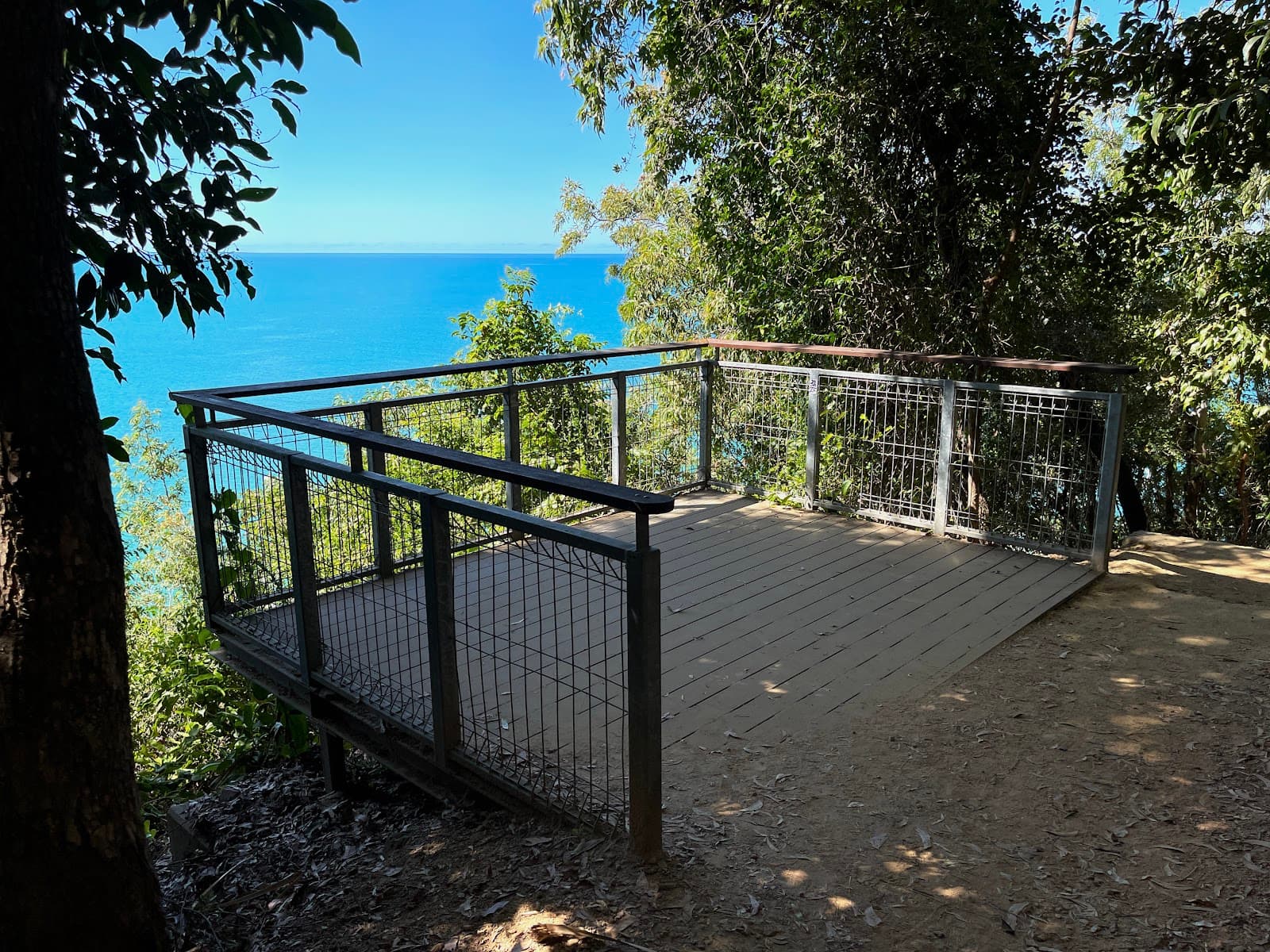 Cruise Ship Viewing Platform — Port Douglas, Cairns