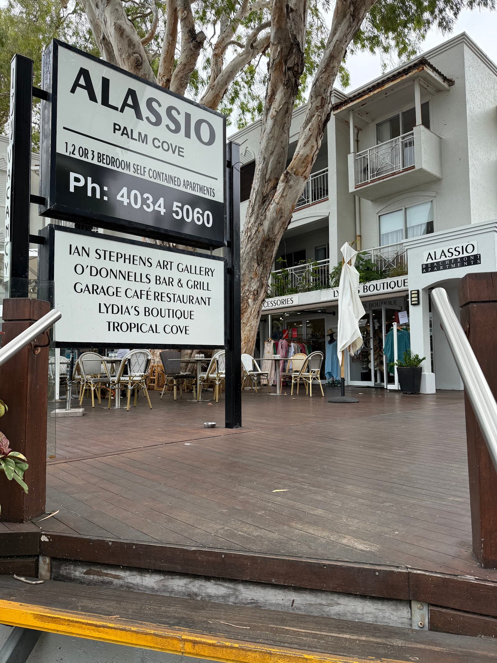 Tropical Cove — Yorkeys Knob, Cairns