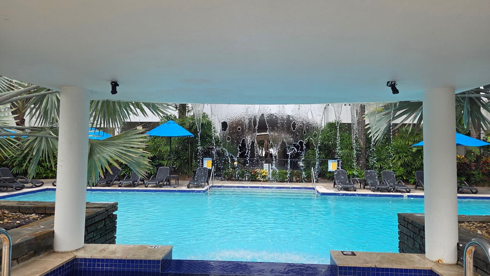 Peppers Beach Club & Spa Palm Cove — Clifton Beach, Cairns
