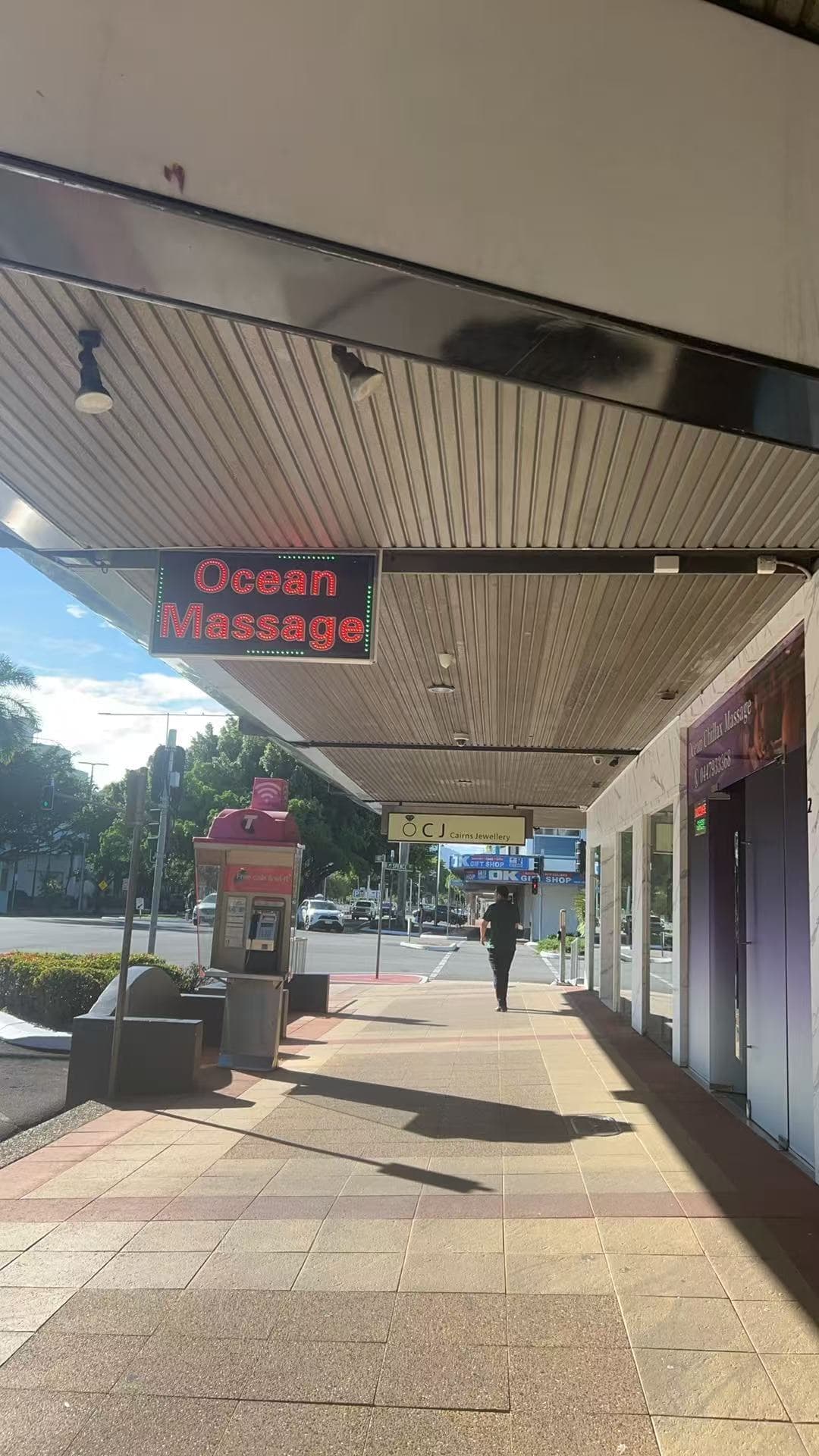 Ocean Chillax Massage — Holloways Beach, Cairns