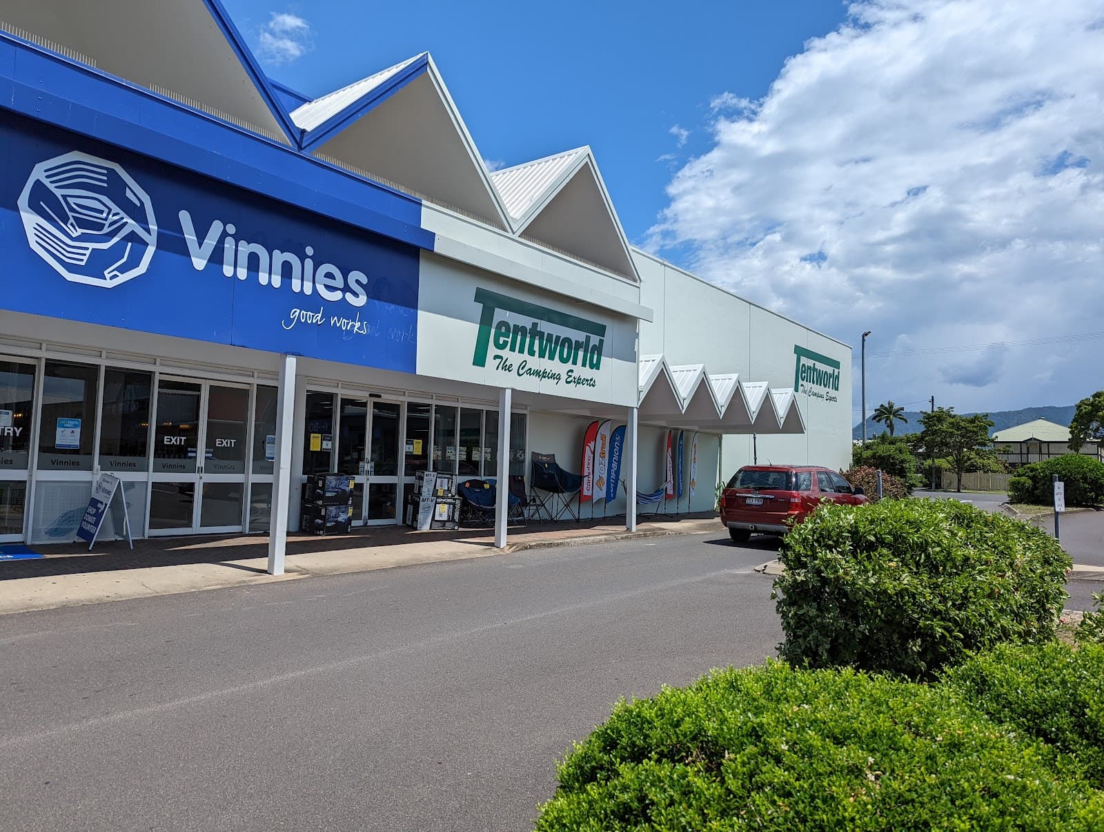 Showgrounds Shopping Centre — Holloways Beach, Cairns