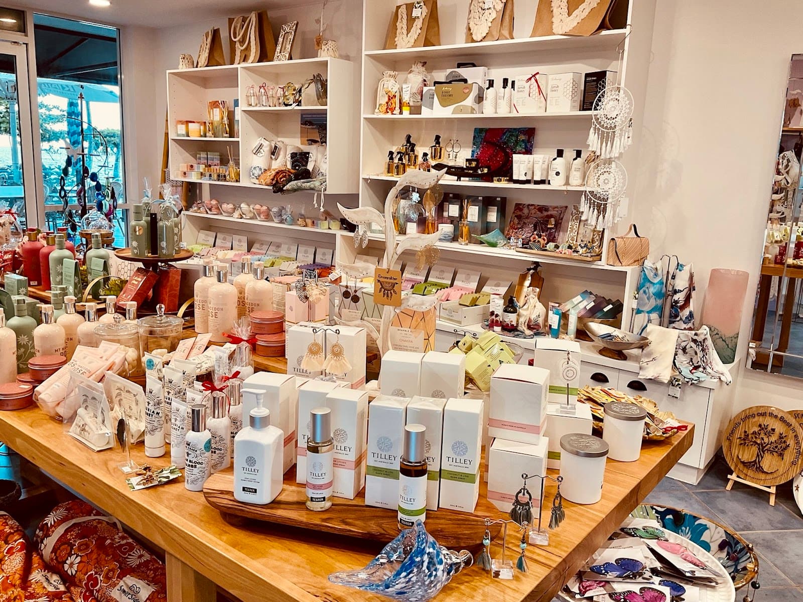 Butterfly Shop Palm Cove — Yorkeys Knob, Cairns