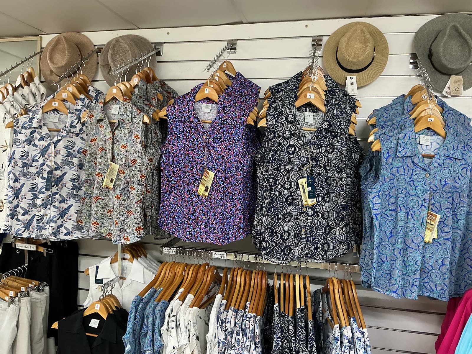 Port Douglas Select Store & Australiana — Port Douglas, Cairns
