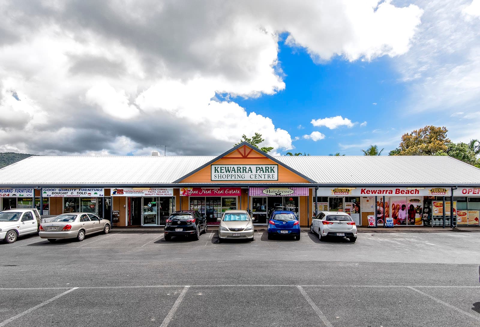 Friendly Grocer — Trinity Beach, Cairns