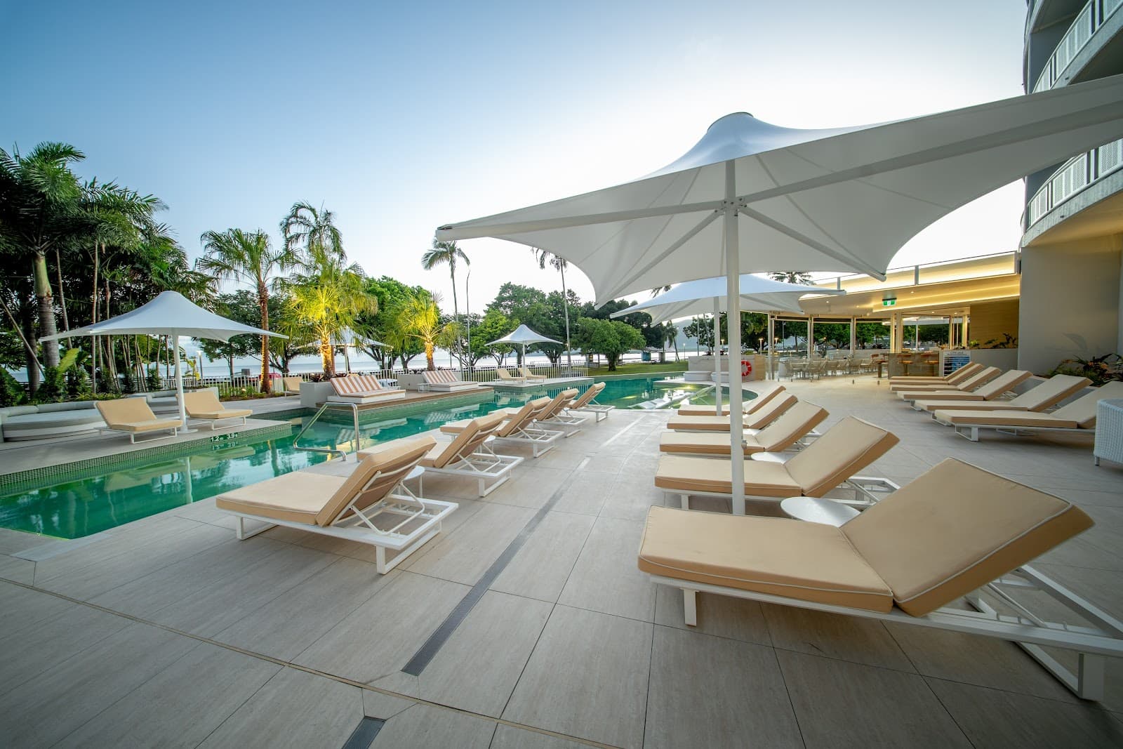 DoubleTree by Hilton Hotel Cairns — Port Douglas, Cairns