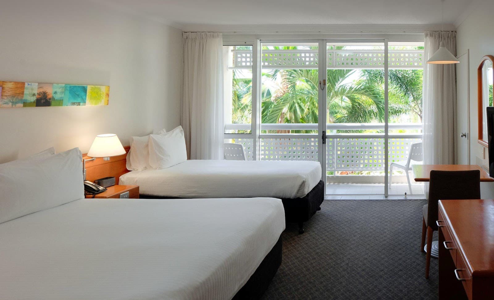 Cairns Harbourside Hotel — Cairns North, Cairns