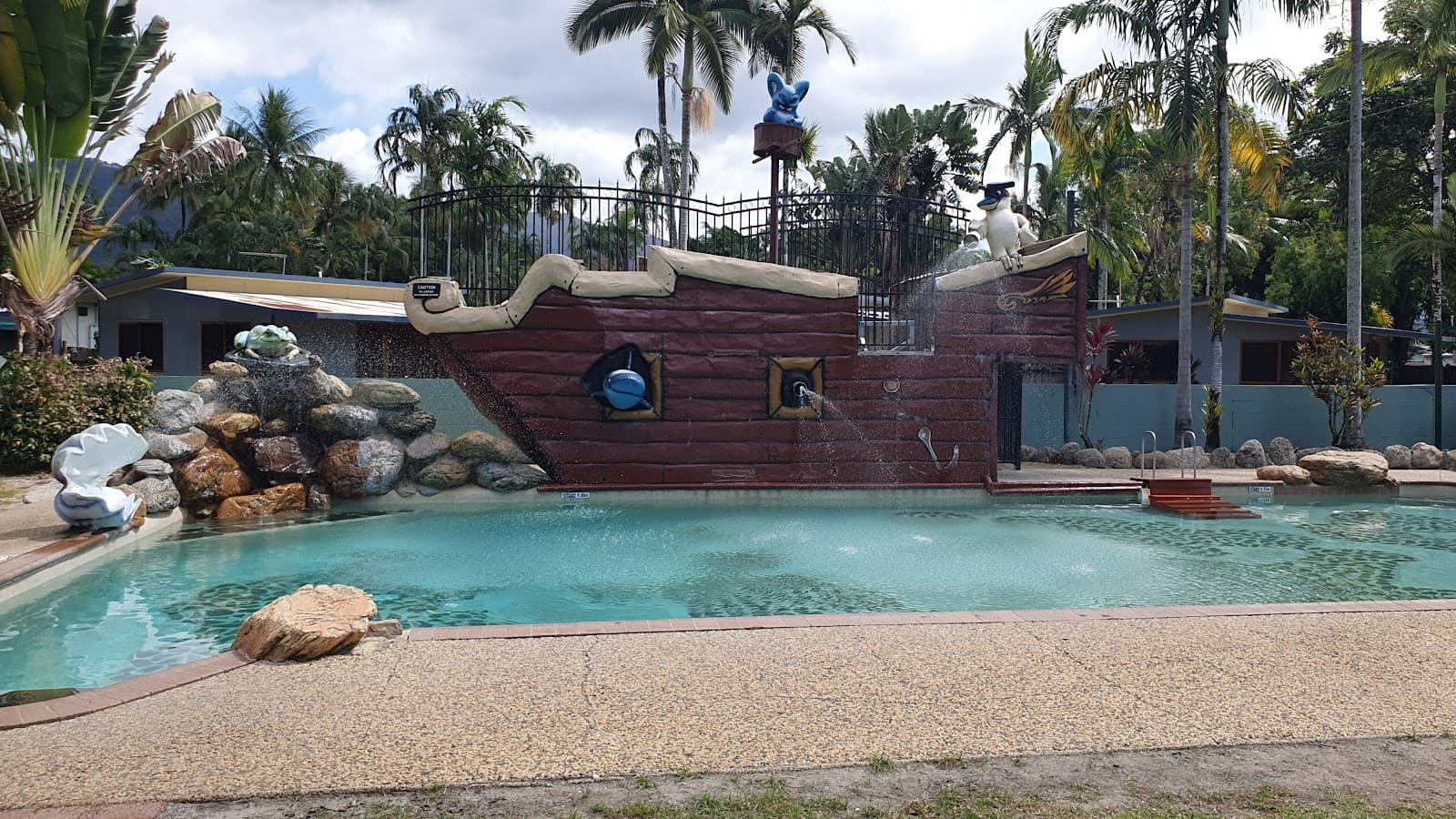 Cairns Sunland Leisure Park — Holloways Beach, Cairns