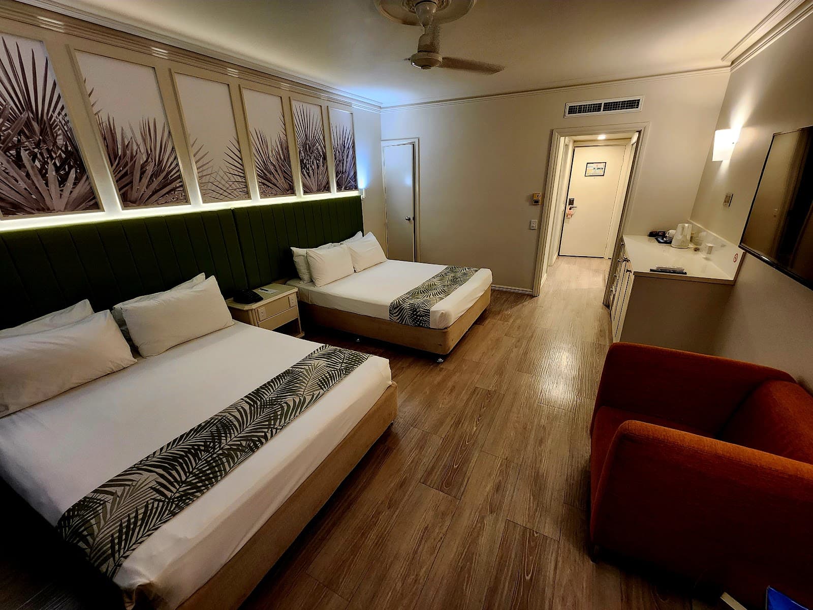 Cairns Colonial Club Resort — Edge Hill, Cairns