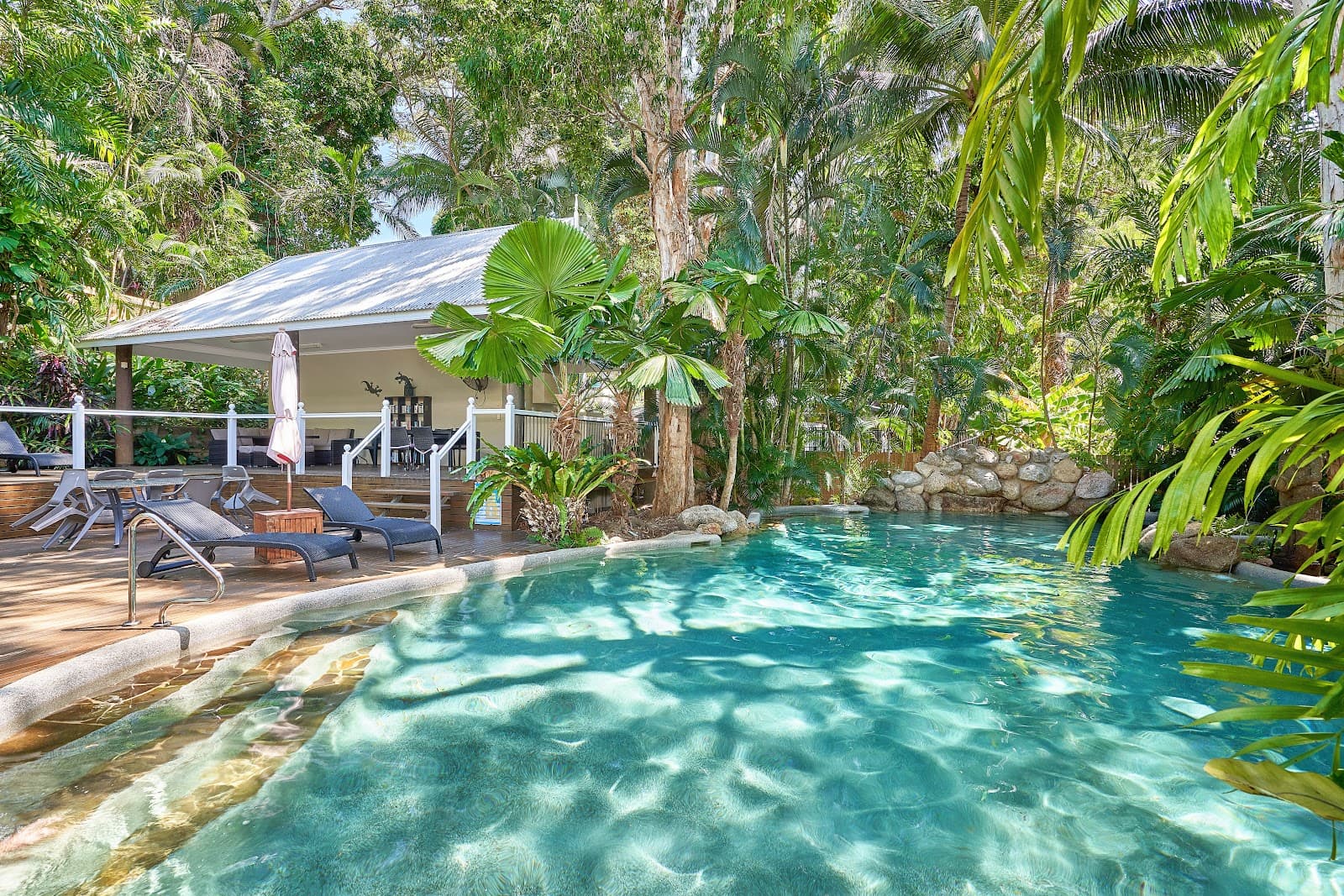 Palm Cove Tropic Apartments — Clifton Beach, Cairns