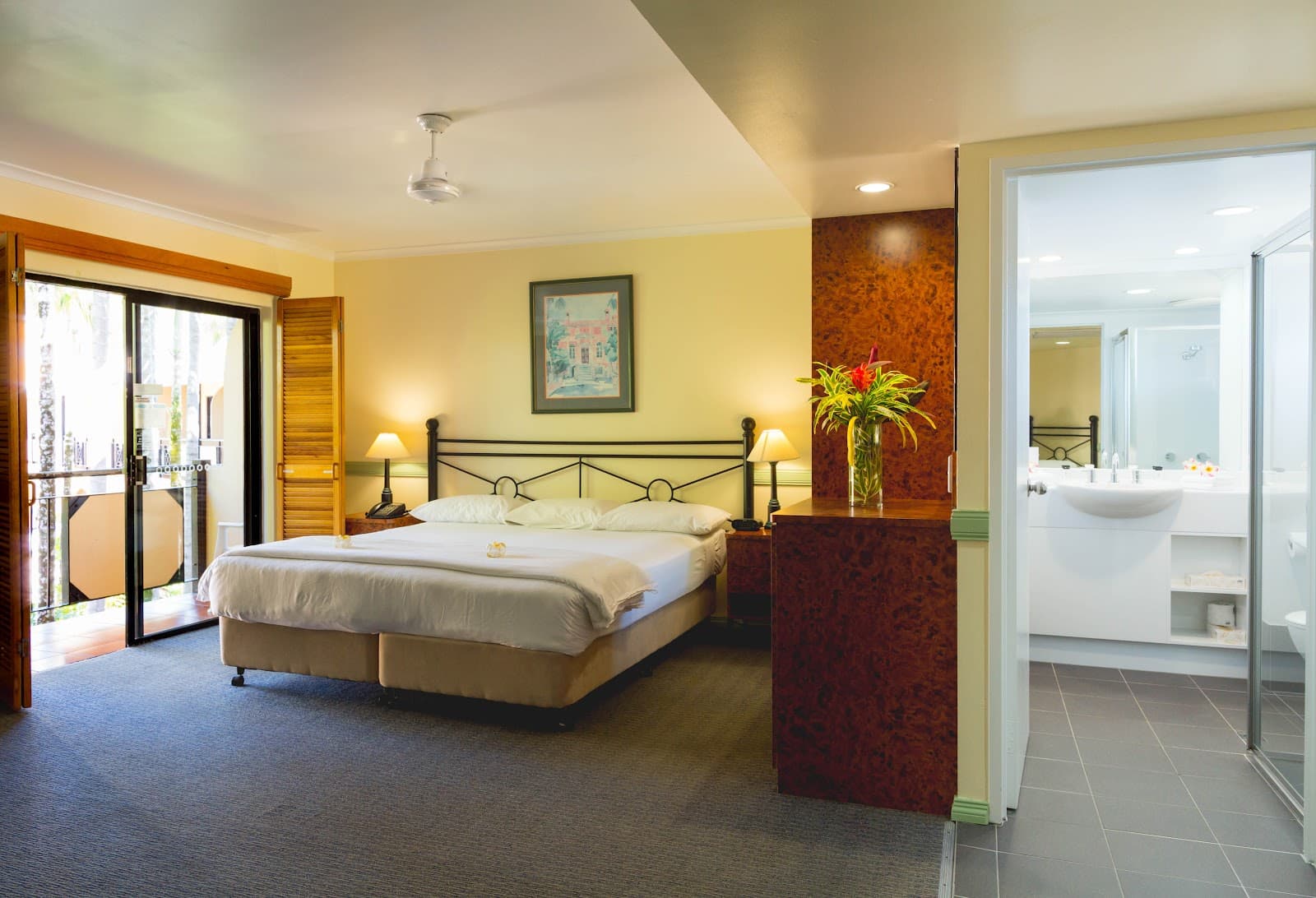 Palm Royale Cairns — Port Douglas, Cairns